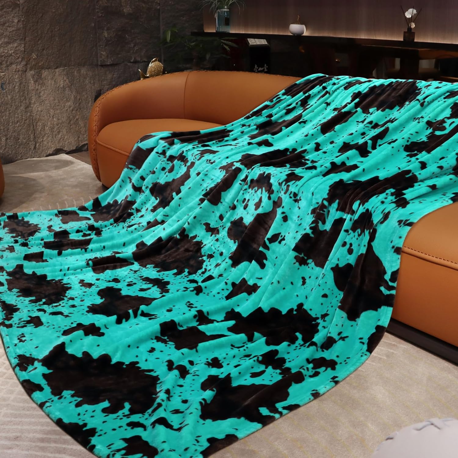 Blue Throw Blanket Soft Fleece Blankets Cyan Blue Lightweight Fuzzy Blanket Gifts Decor Stuff for Girls Women Teen Couch Bed