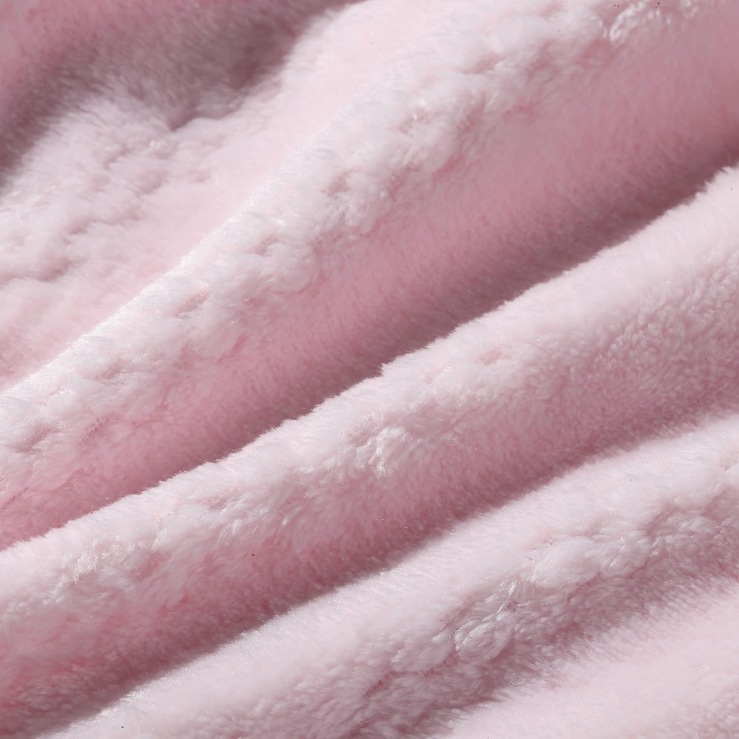 CREVENT Minky Baby Blanket for Girls Boys, Soft Plush Receiving Blanket for Newborns - 76x102cm (Animal)