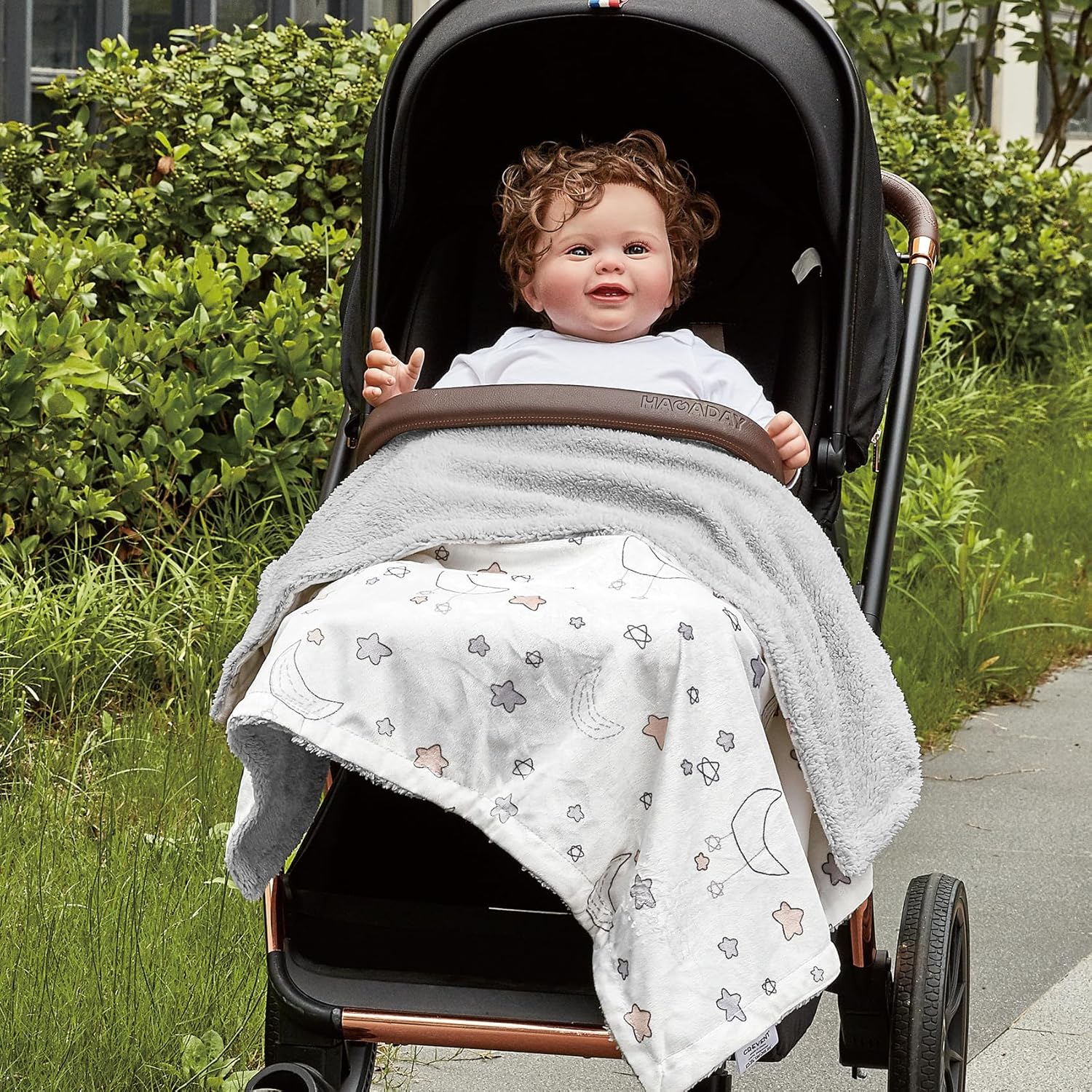 CREVENT Minky Baby Blanket for Girls Boys, Soft Plush Receiving Blanket for Newborns - 76x102cm (Animal)