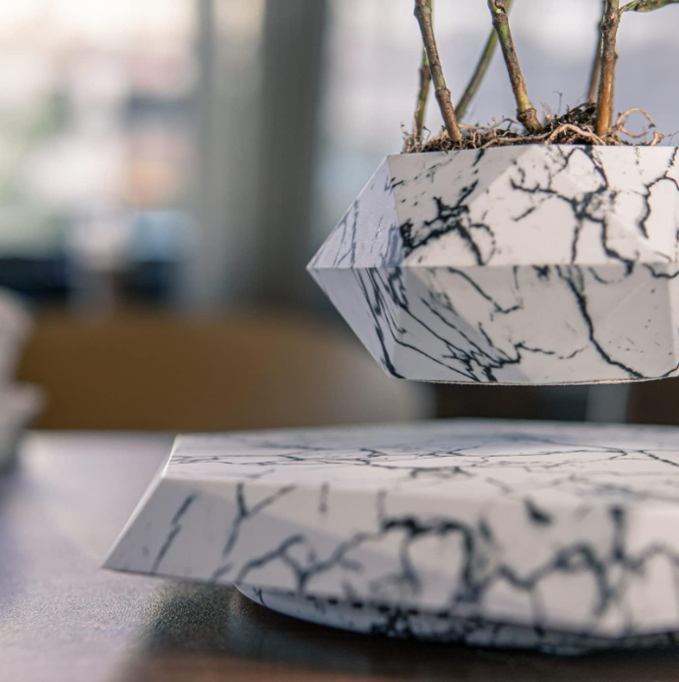 Floating Plant Pot Planter Suspension Air Bonsai Pot Flower Pot Levitating Plant Pot for Home Office