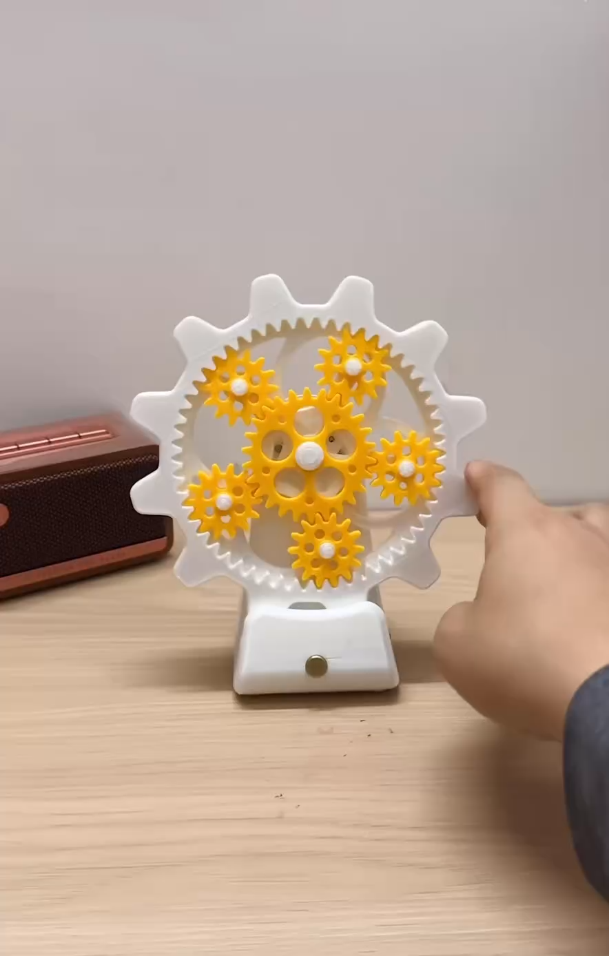 Handmade DIY Mechanical Gear Lamp,Creative Steampunk Craft Light,Kinetic Gear Decor LampLamp Table Lamp for Bedroom,Desk Bedside Small Lamps for Living Room Night Stands,Cute Mini Modern Mid Unique Aesthetic Home Living Room