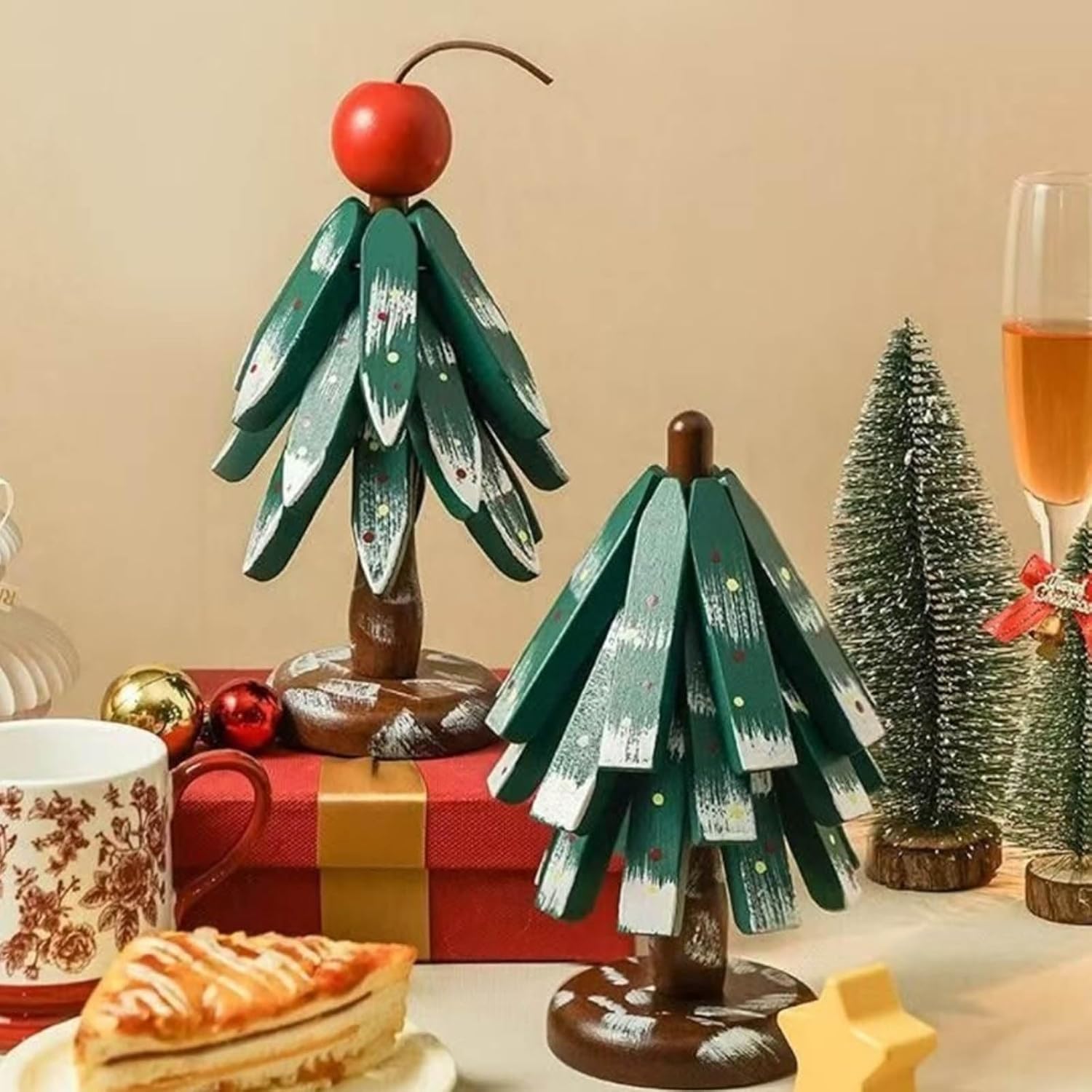 Premium Wooden Christmas Tree Trivet Set for Hot Dishes - Heat Resistant Table Pad, Decorative Coaster for Holiday Dining, Easy to Clean & Stackable Storage (Leaf-Shaped Round)