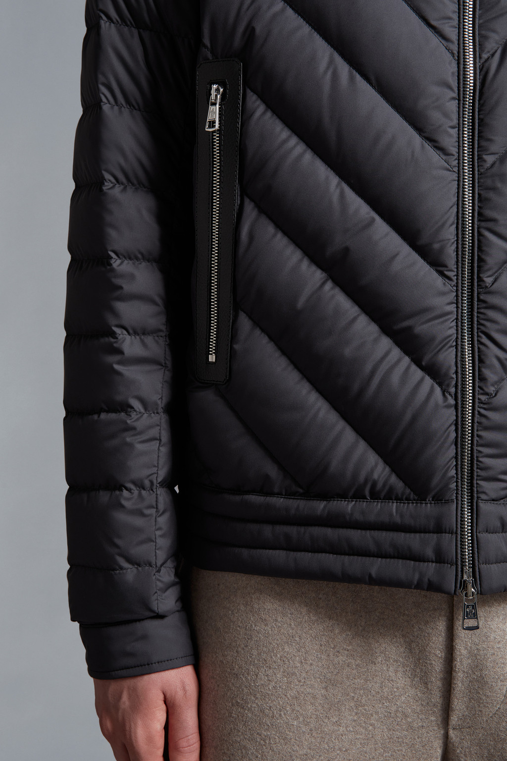 Tajuna Short Down Jacket