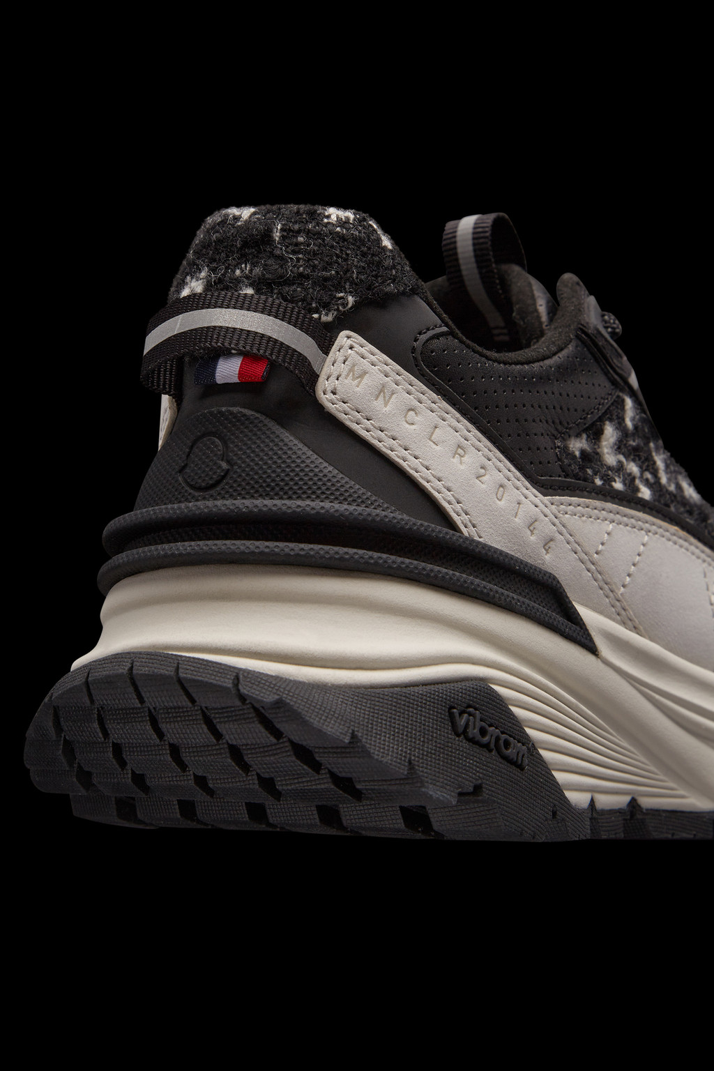 Lite Runner Sneakers