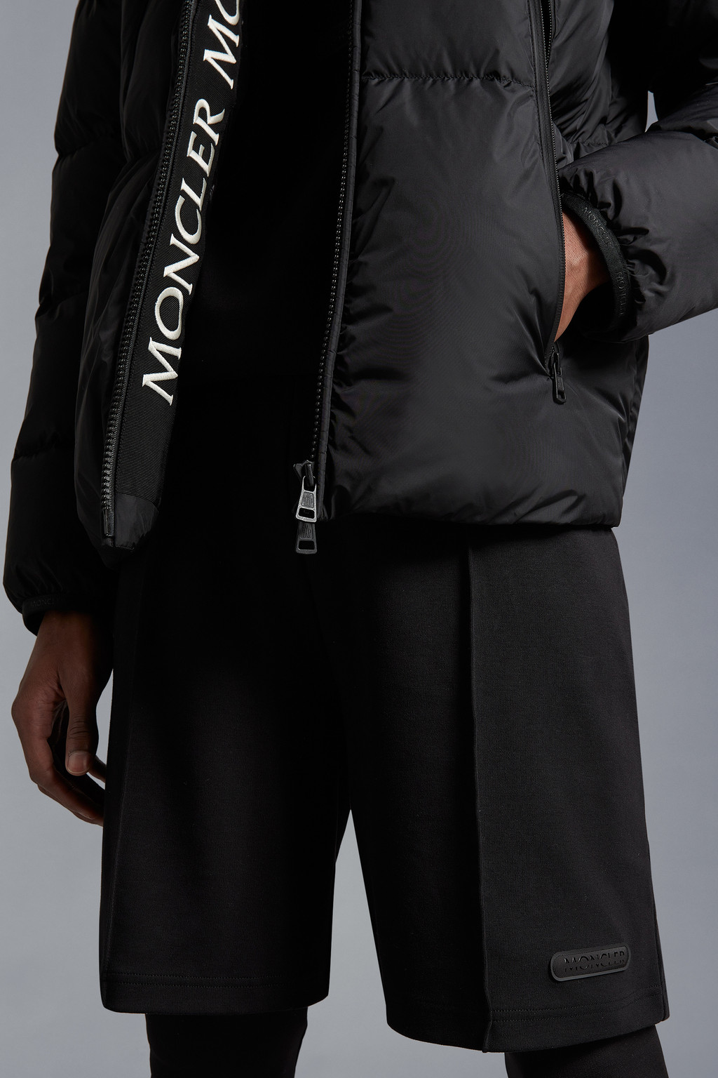 Montcla Short Down Jacket