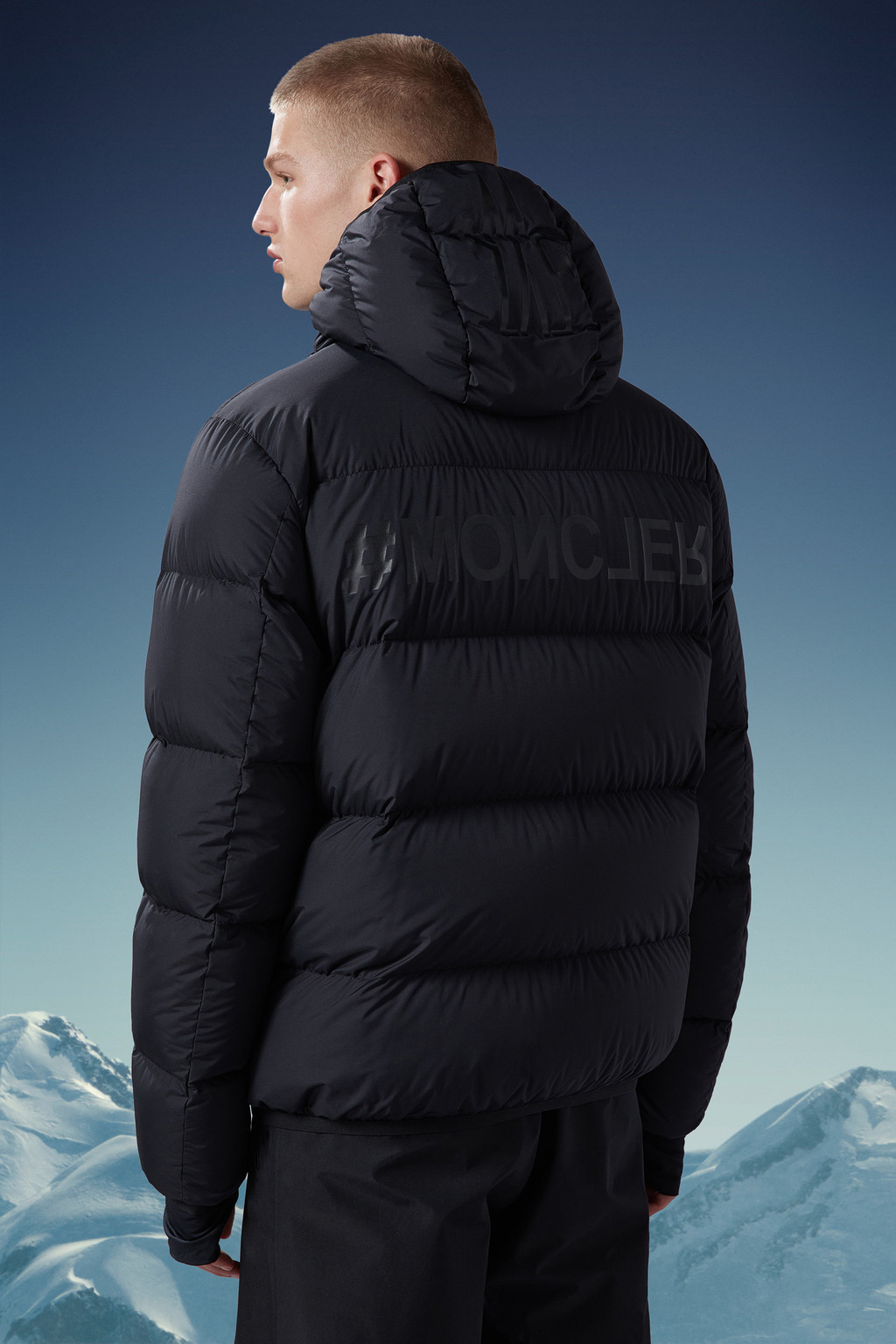 Adret Short Down Jacket