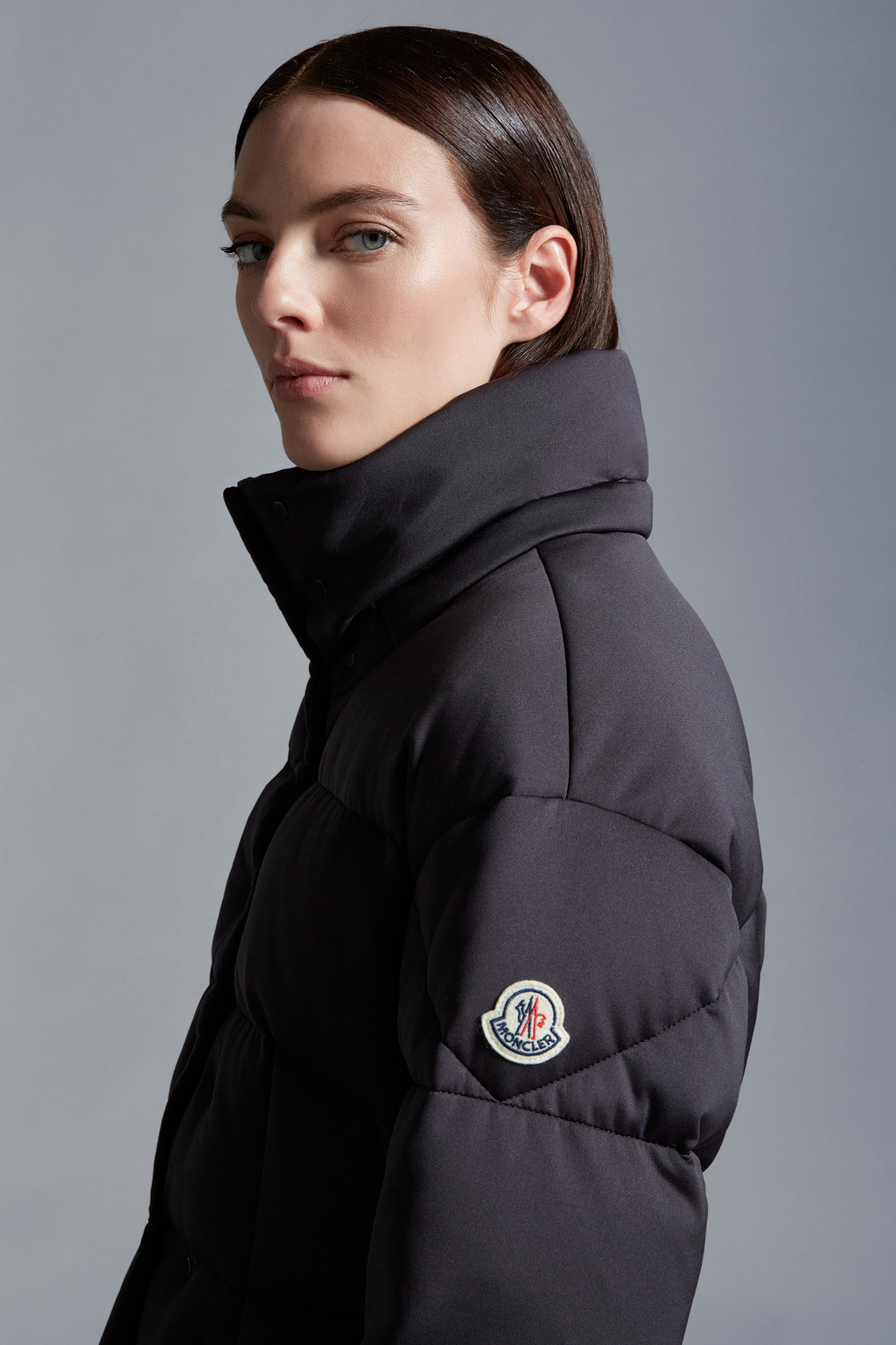 Moncler Karakorum Short Down Jacket Women