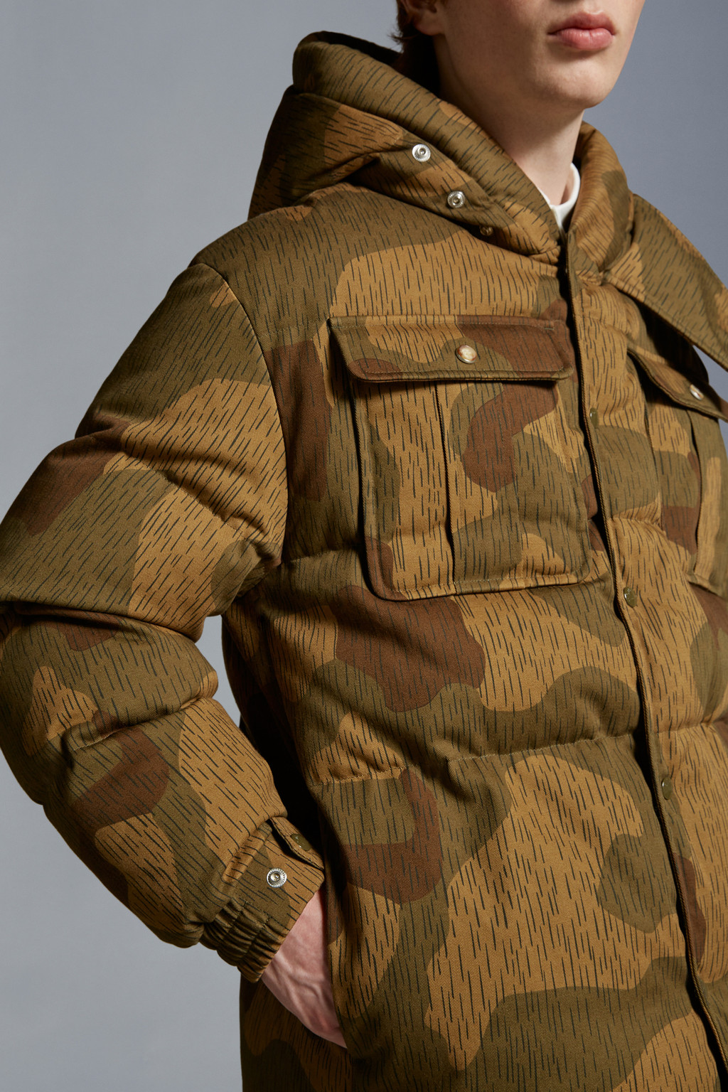 Mandelbrot Short Down Jacket