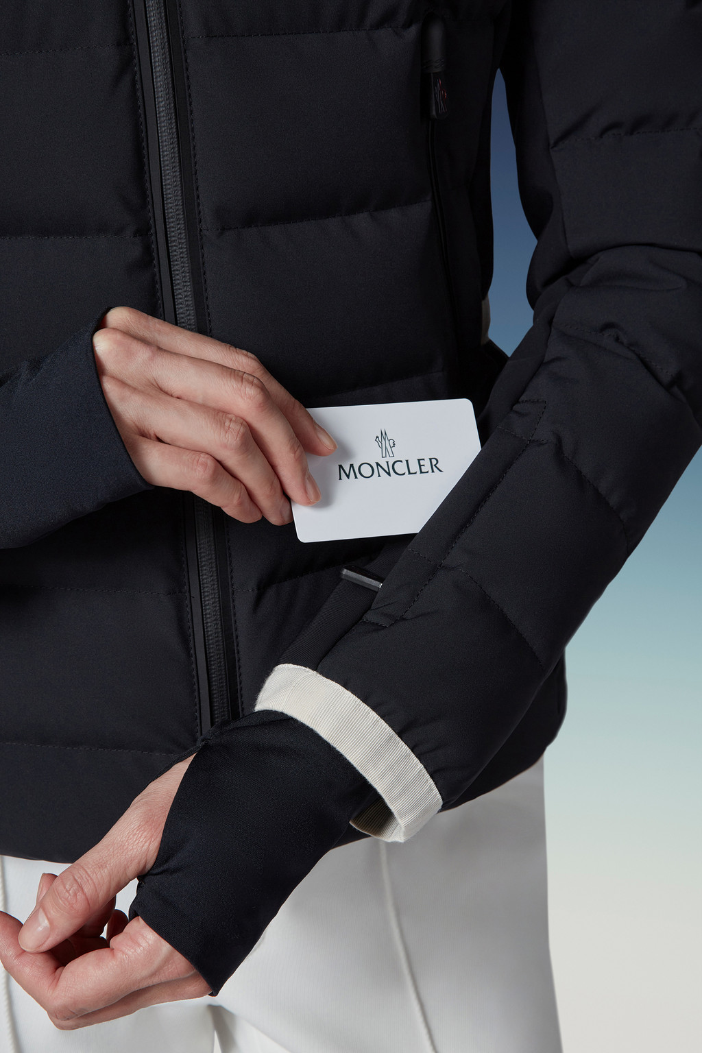 Lamoura Short Down Jacket