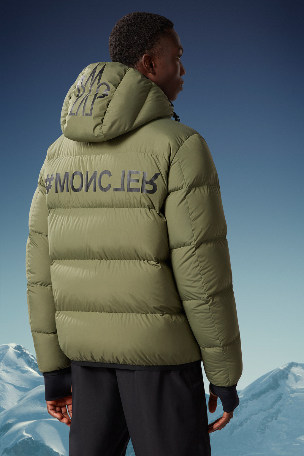 Adret Short Down Jacket