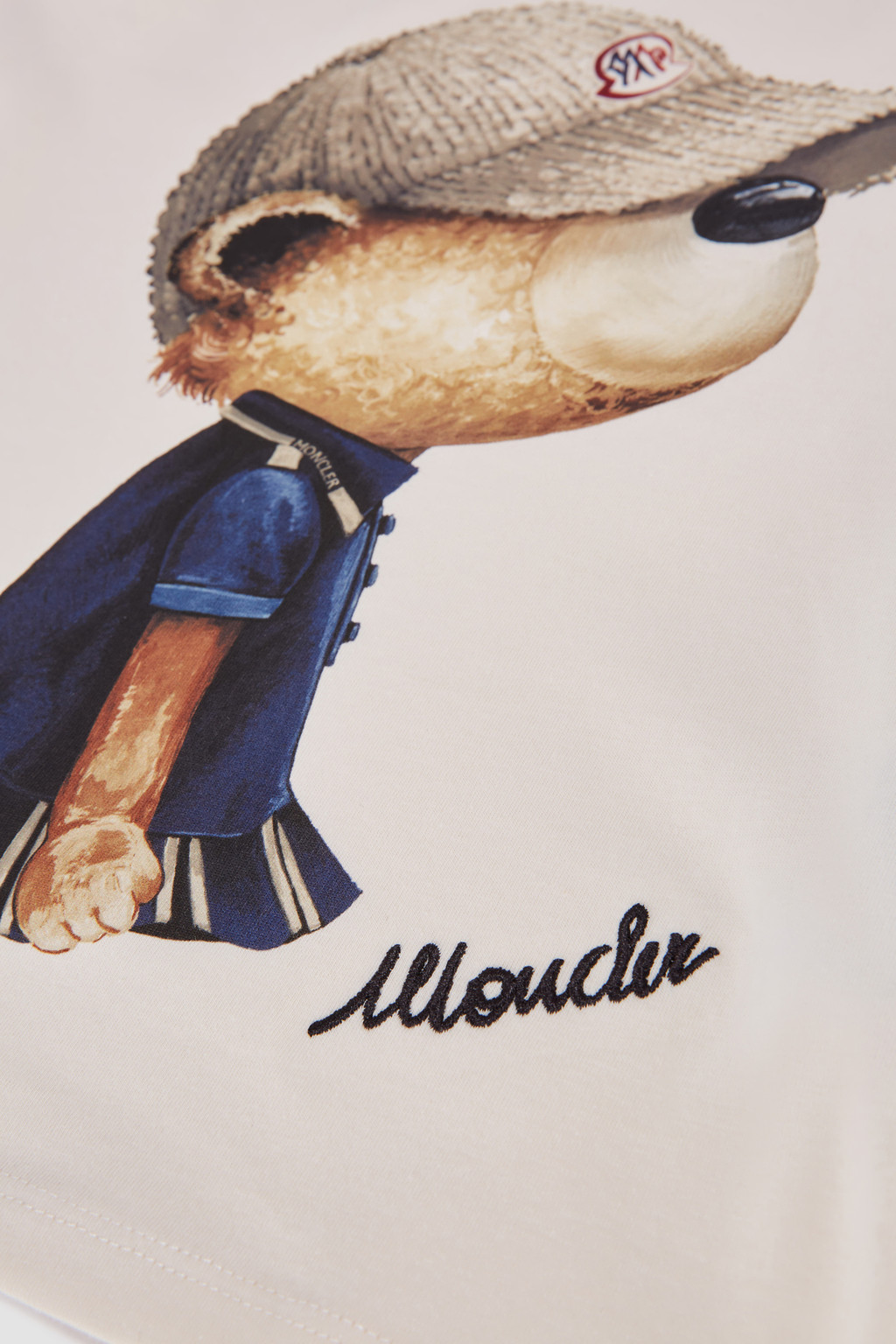 Teddy Bear Motif Long Sleeve T-Shirt