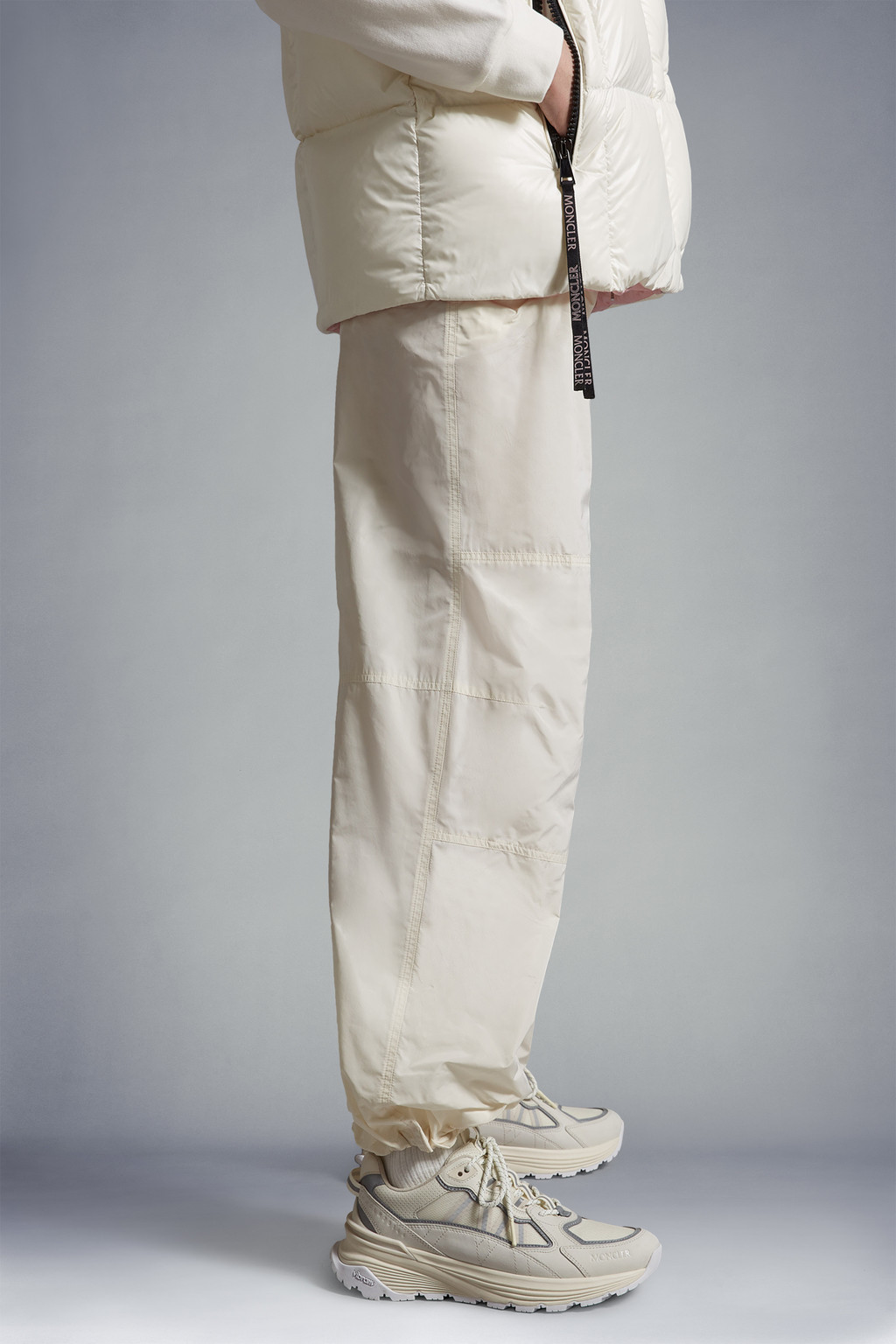 Lite Runner Low Top Sneakers