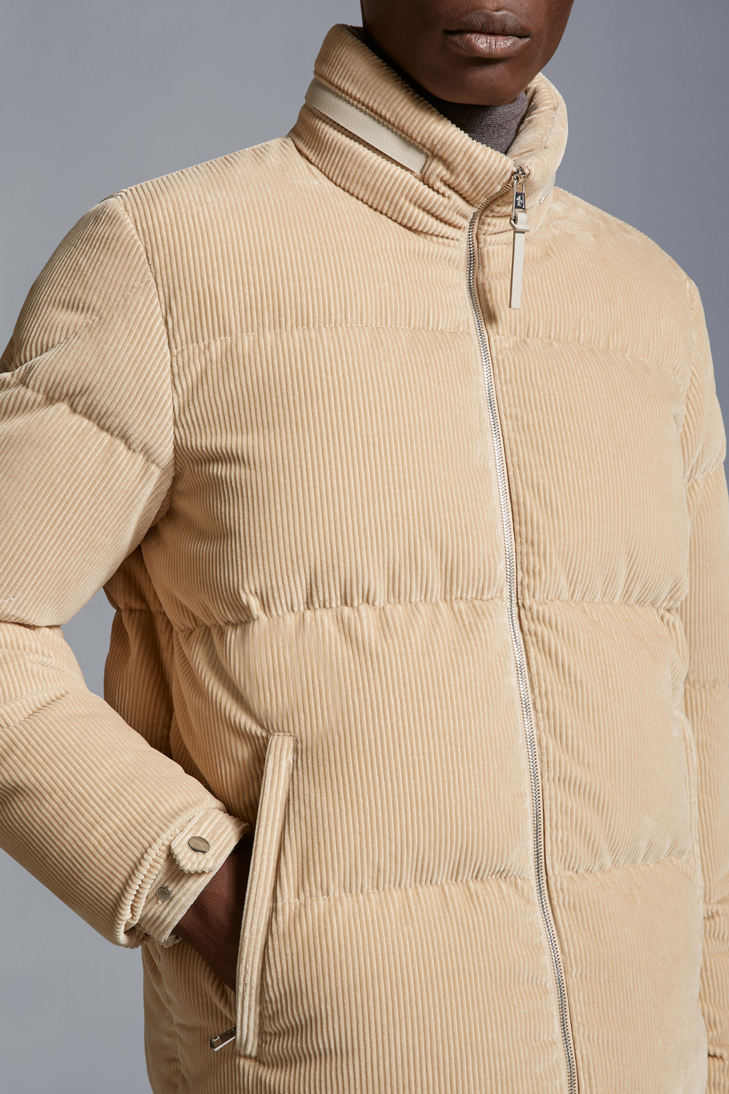Besbre Short Down Jacket