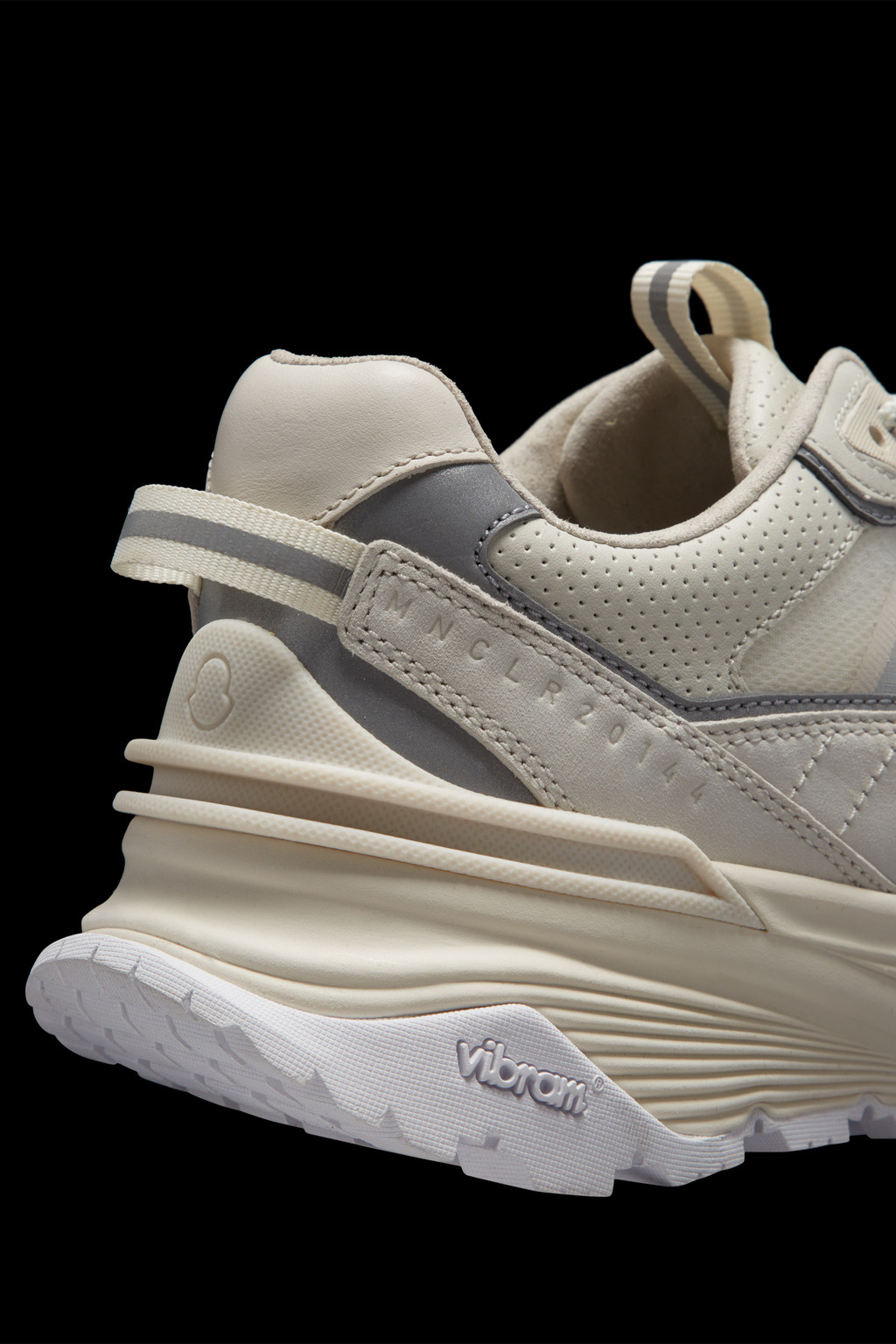 Lite Runner Low Top Sneakers