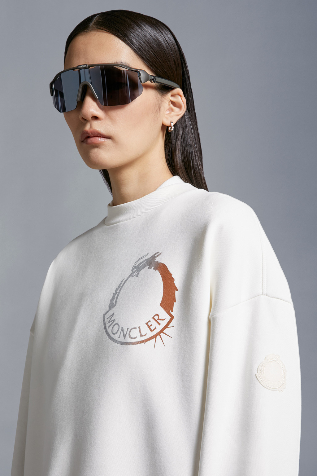 Logo Motif Sweatshirt