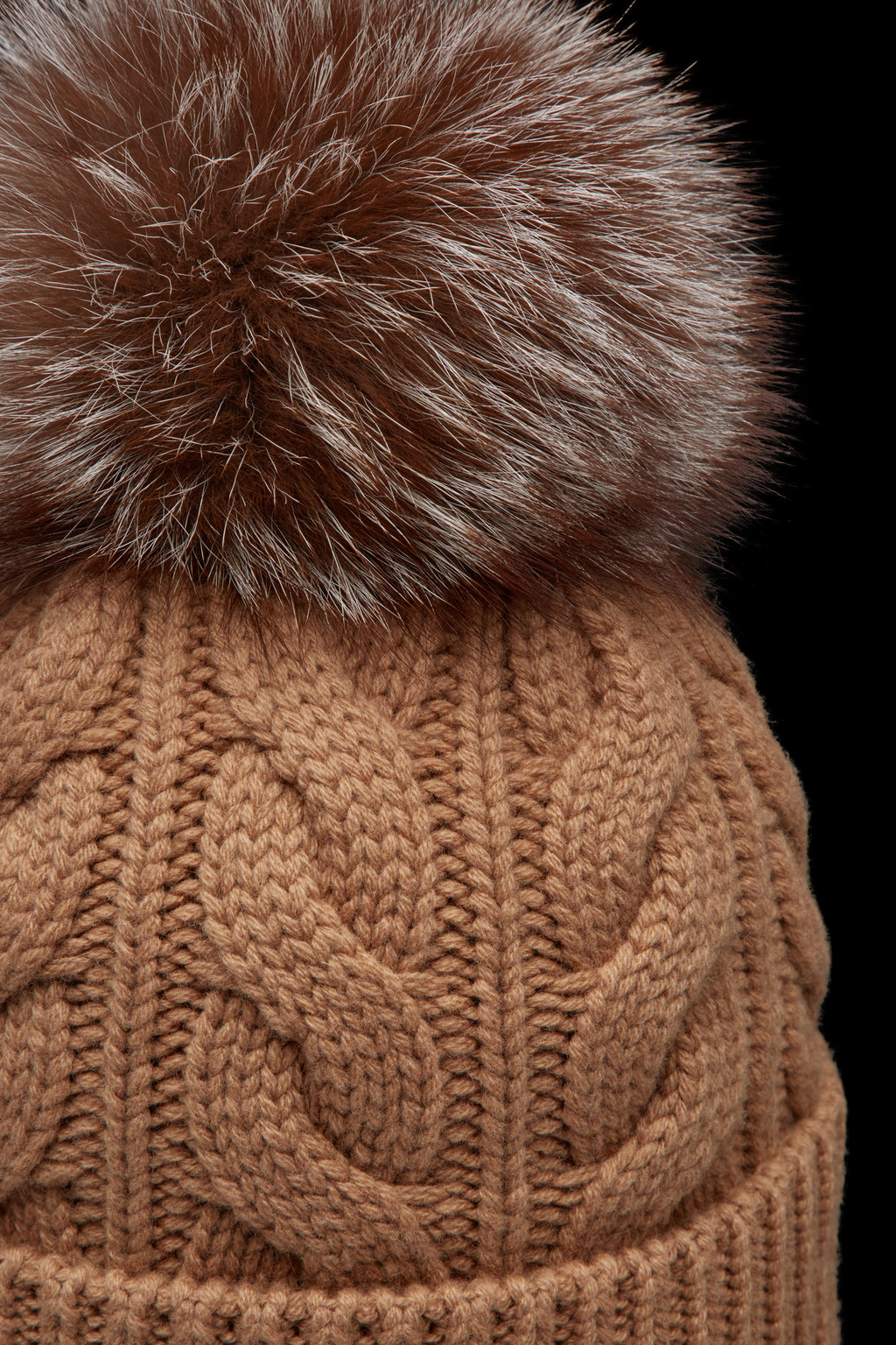 Beanie whith Pom Pom