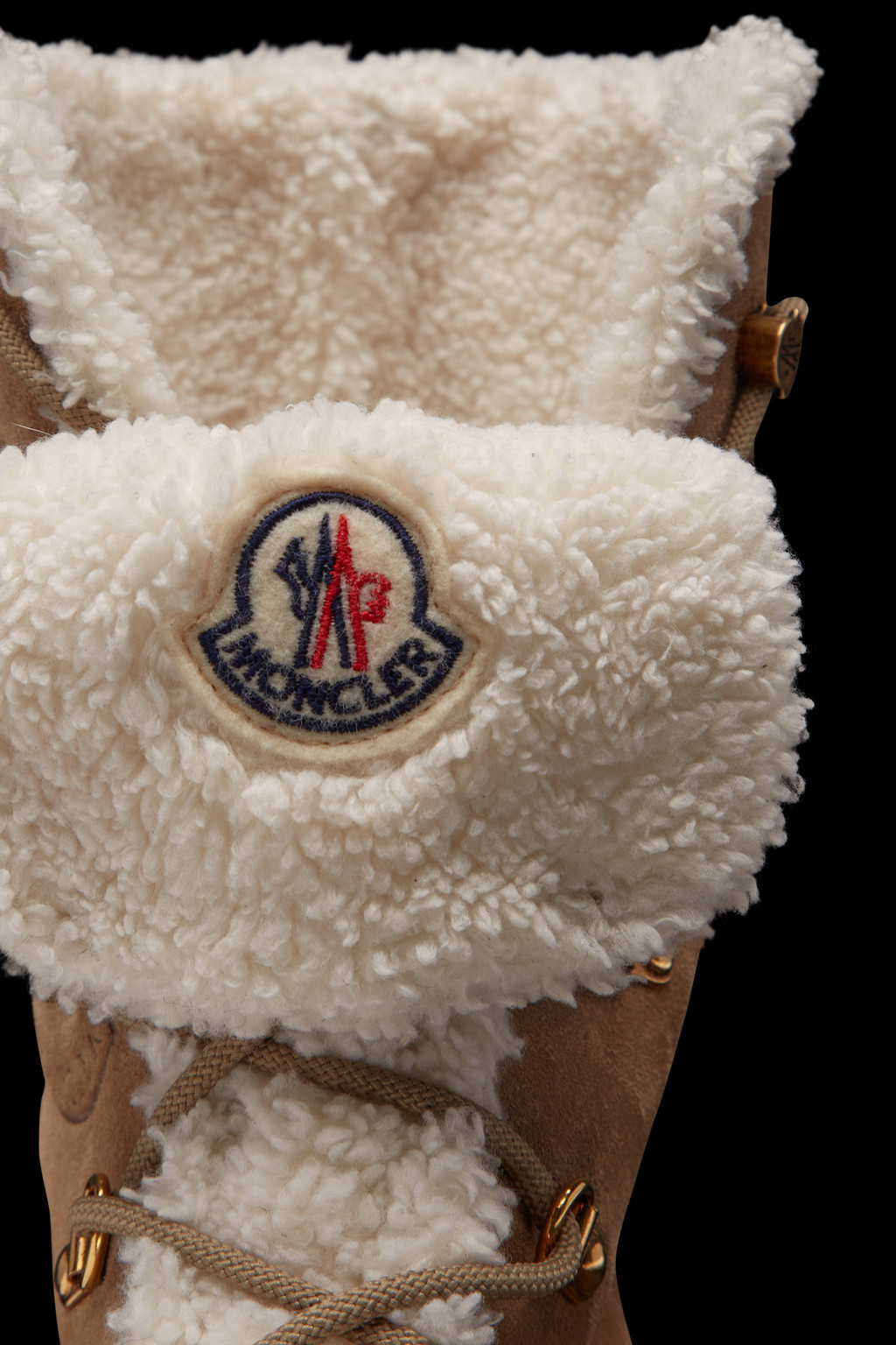 Resile Trek Lace-Up Boots