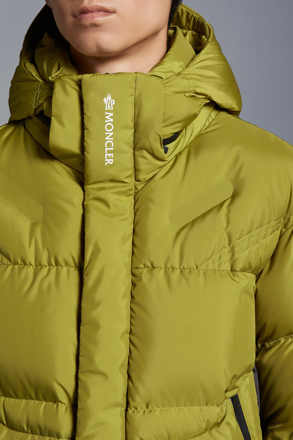 Jarama Short Down Jacket