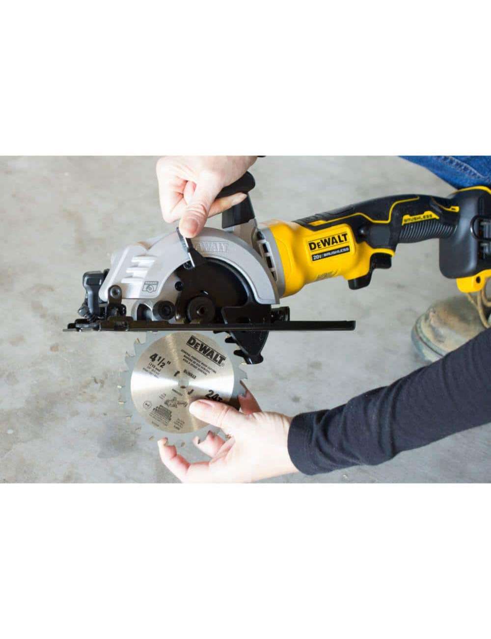 ATOMIC 20V MAX Cordless Brushless 4-1/2 in. Circular Saw (Tool Only)