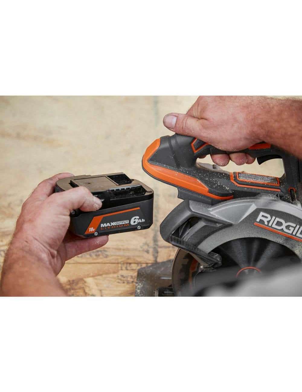 18V 6.0 Ah and 4.0 Ah MAX Output Lithium-Ion Batteries and Charger Kit with Bag