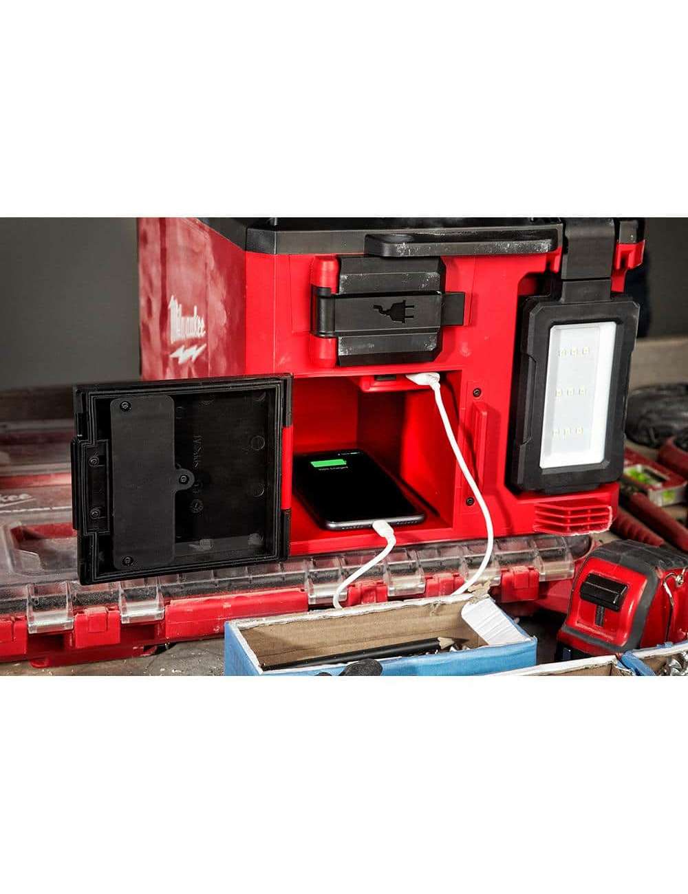 M18 18-Volt Lithium-Ion Cordless PACKOUT 3000 Lumens LED Light with Built-In Charger