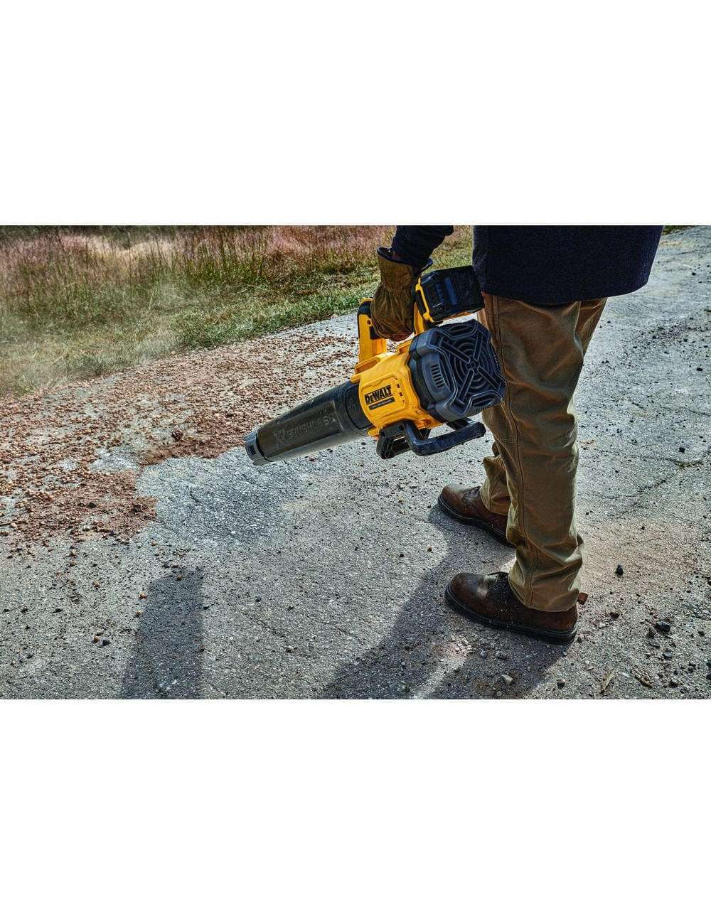 20V MAX 125 MPH 450 CFM Cordless Brushless Battery Powered Handheld Leaf Blower (Tool Only)