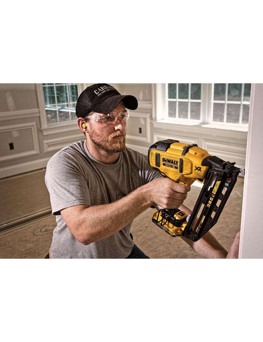 20V MAX XR Lithium-Ion Cordless 16-Gauge Angled Finish Nailer (Tool Only)