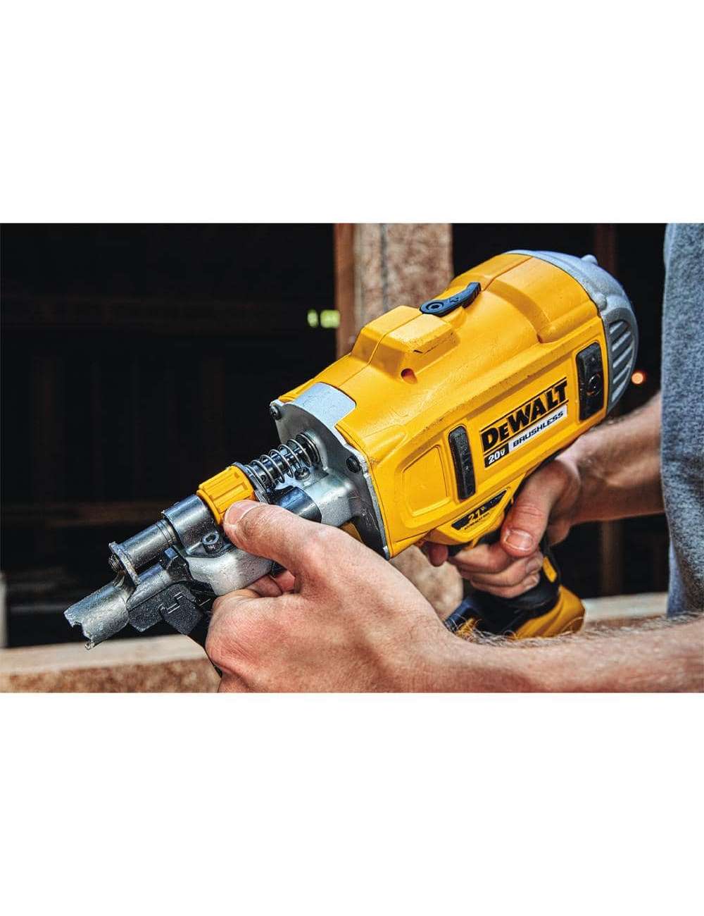 20-Volt MAX XR Lithium-Ion 21° Cordless Framing Nailer Kit and Brushless 7-1/4 in. Circular Saw (Tool Only)