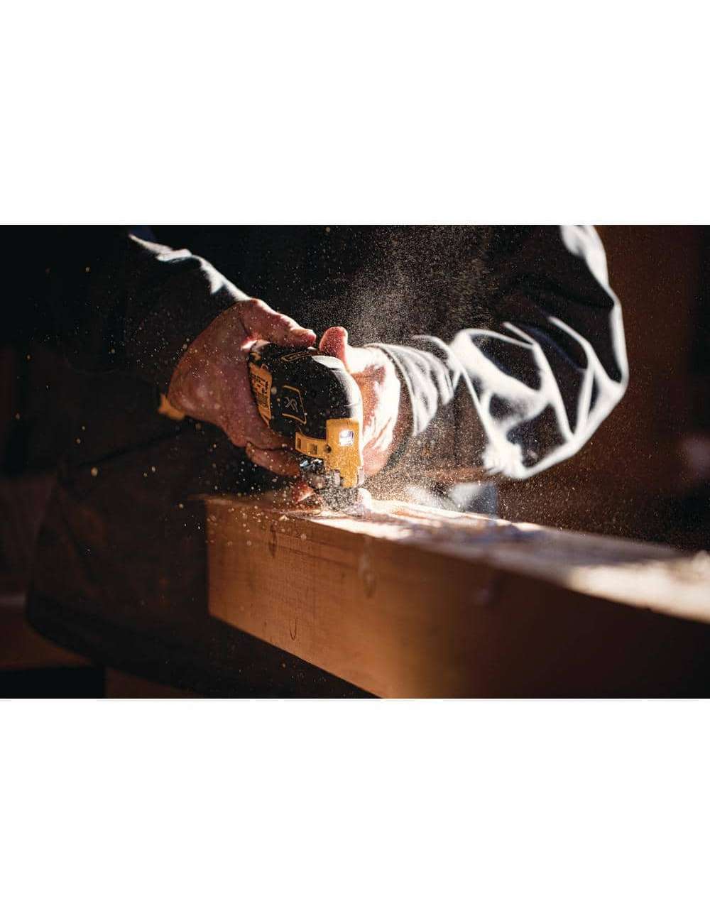 20V MAX XR Cordless Brushless 3-Speed Oscillating Multi Tool with (1) 20V 1.5Ah Battery and Charger