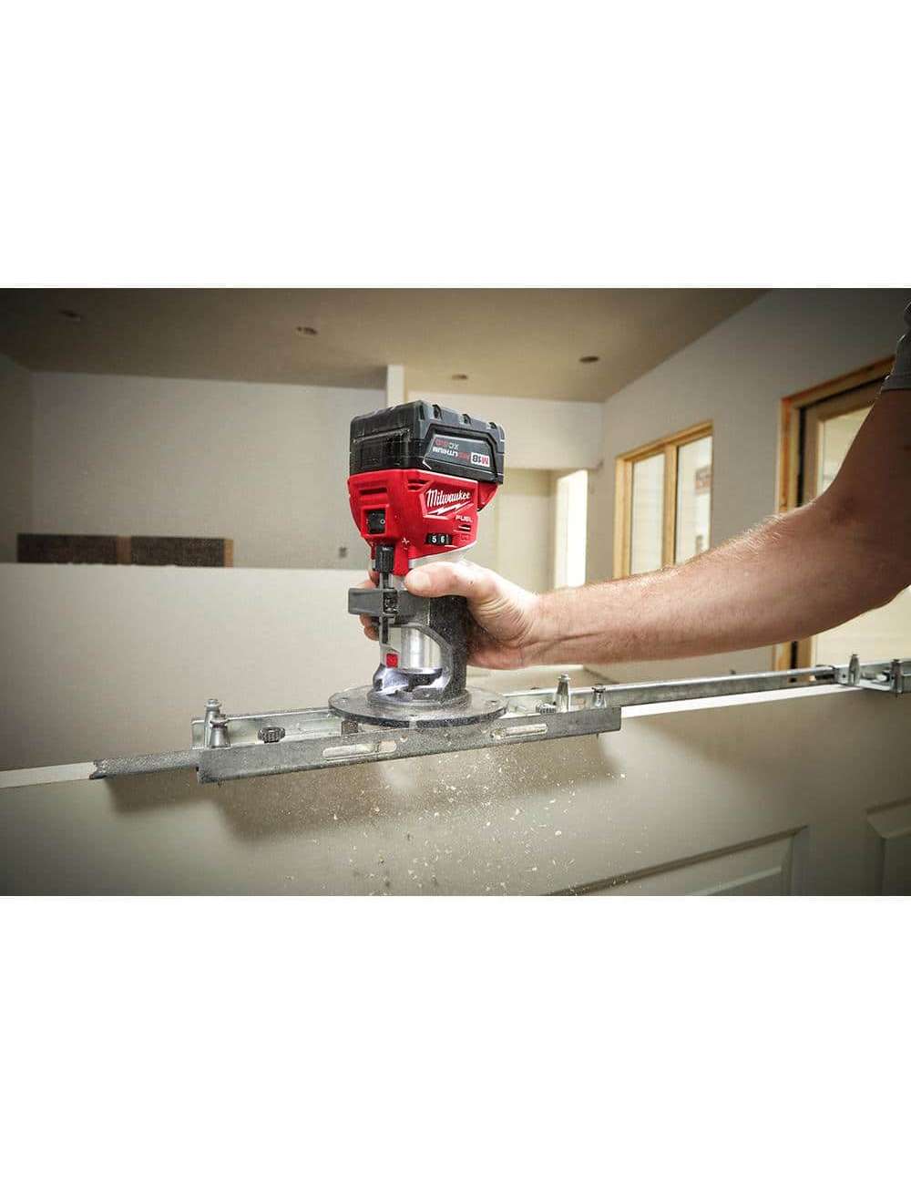 M18 FUEL 18V Lithium-Ion Brushless Cordless Compact Router w/(2) 5.0Ah Batteries & Charger