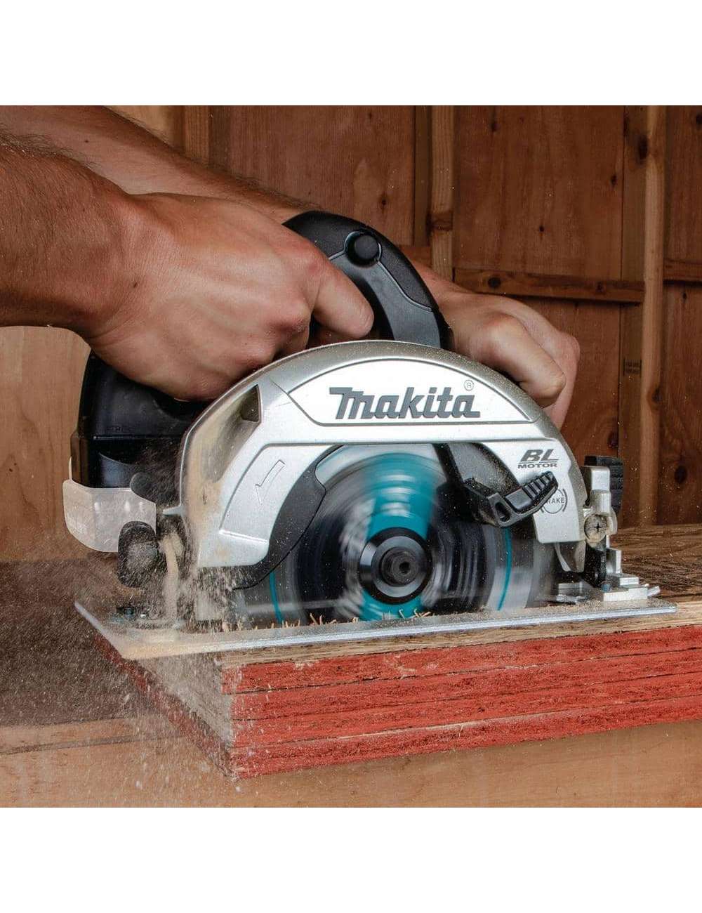 18V 6-1/2 in. LXT Sub-Compact Lithium-Ion Brushless Cordless Circular Saw (Tool Only)