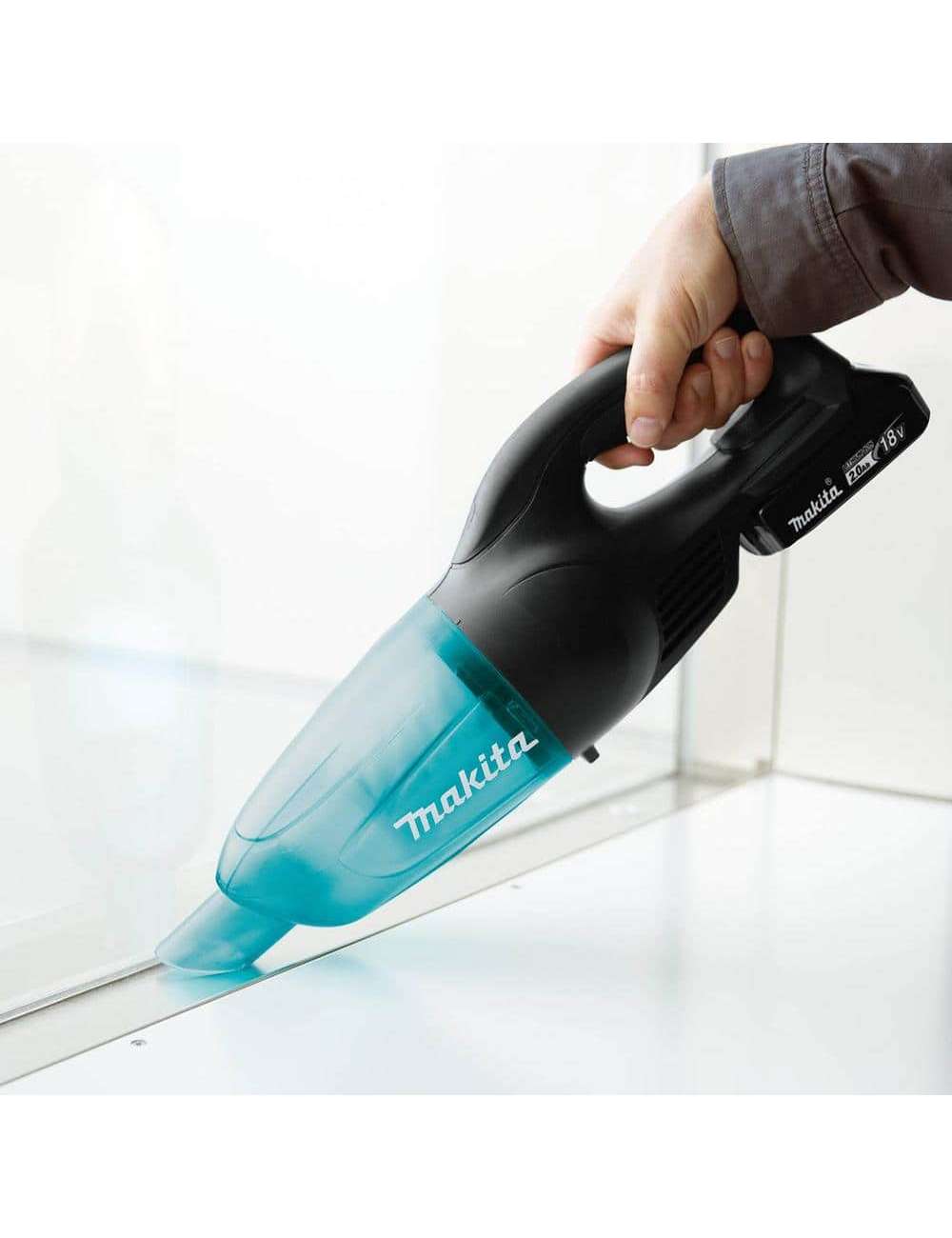 18V LXT Lithium-Ion Handheld Compact Cordless Vacuum Kit 2.0 Ah