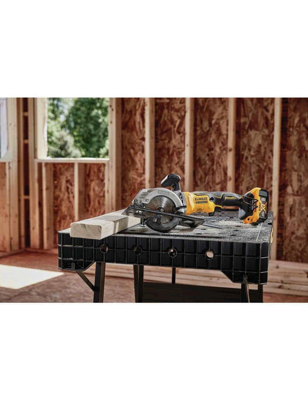 ATOMIC 20V MAX Cordless Brushless 4-1/2 in. Circular Saw (Tool Only)