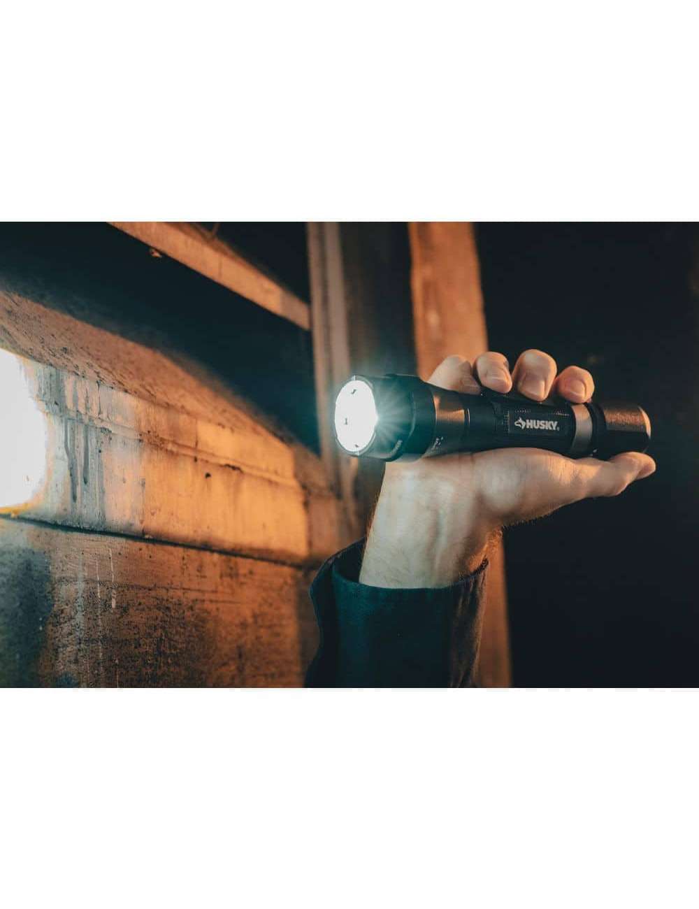 1200 Lumens Dual Power LED Rechargeable Focusing Flashlight with Rechargeable Battery and USB-C Cable Included