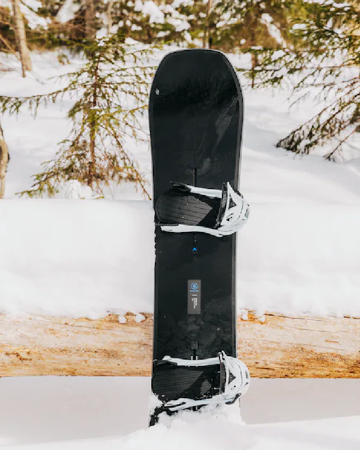 Burton Family Tree Hometown Hero Snowboard - 2023
