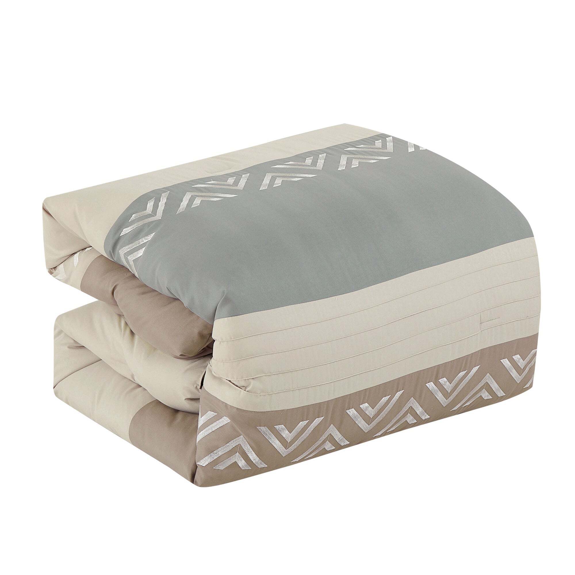 7 Piece Luxurious Stripe Embroidered and Patchwork Comforters Bed in a Bag Queen King Bedding Set