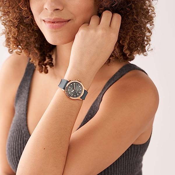 Women's Dive-Inspired Sports Watch