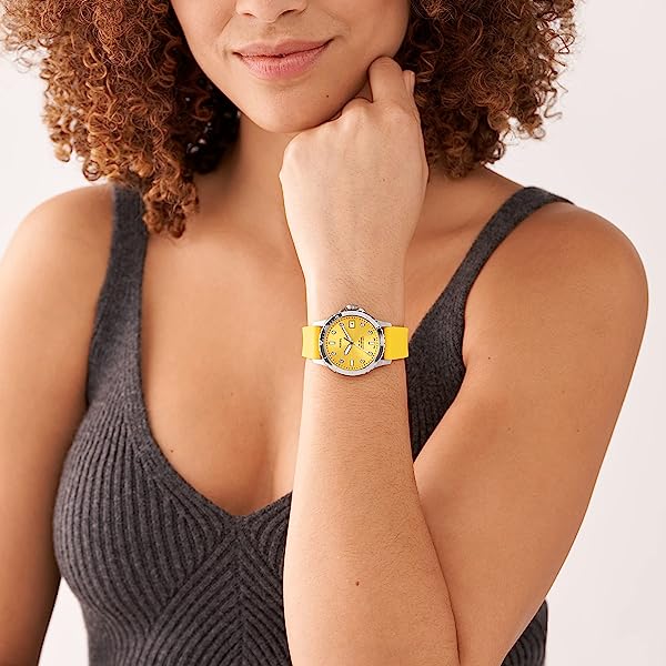 Women's Dive-Inspired Sports Watch