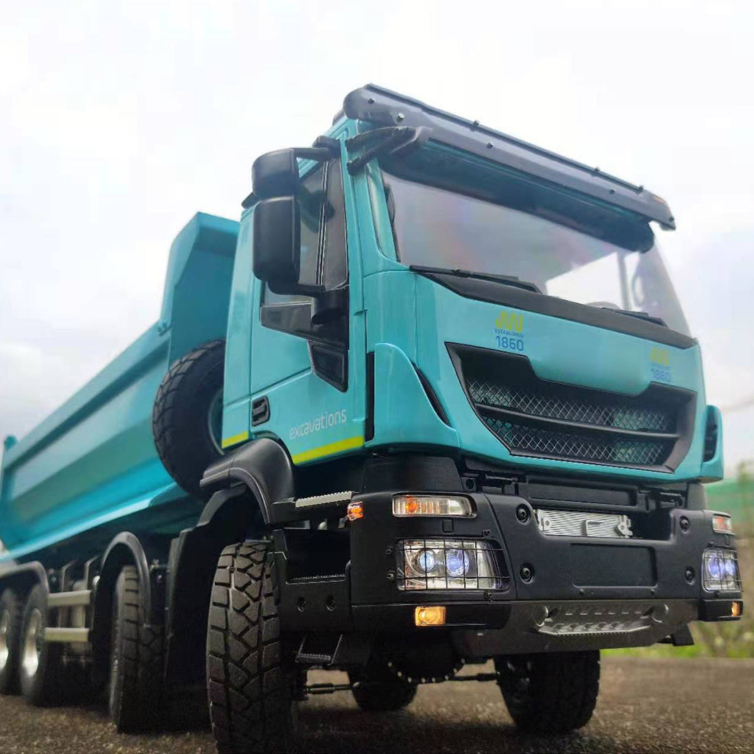 MODEL RACING 1/14 RC Truck Electric RC Hydraulic Simulation 8×8 Dump Vehicle Model RTR