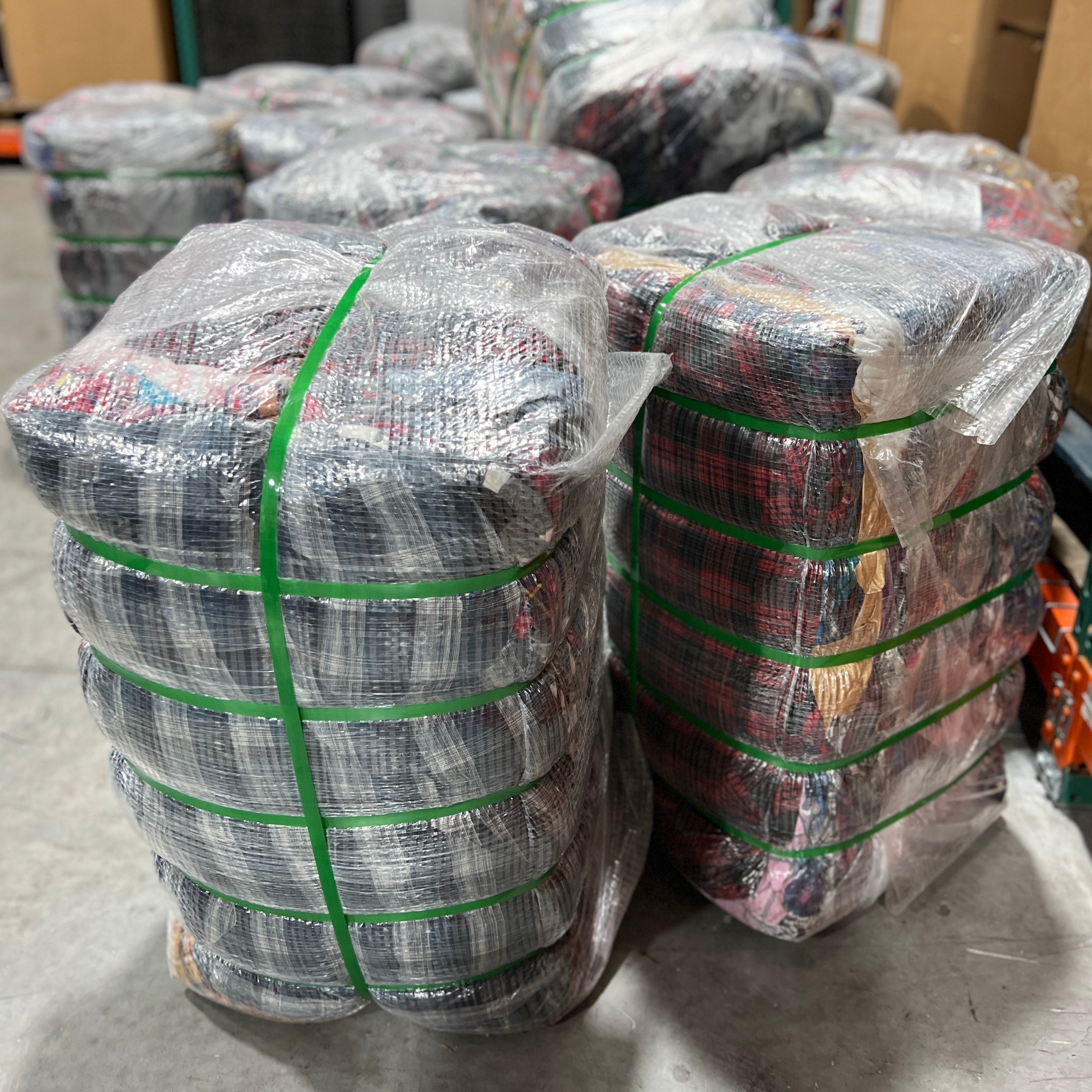 100lb Men's & Women's Flannel Shirts Bale