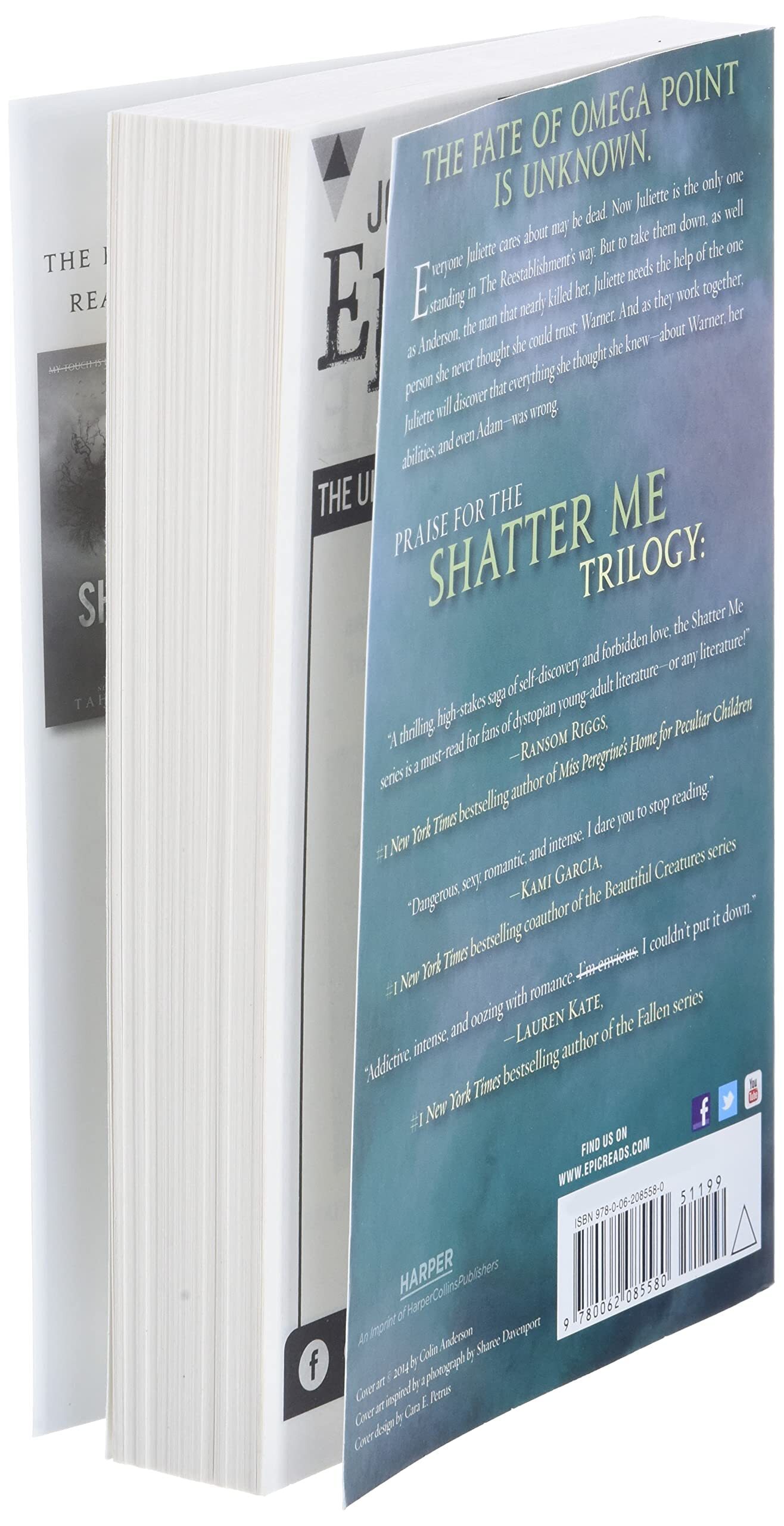 Ignite Me (Shatter Me Book 3) Hardcover