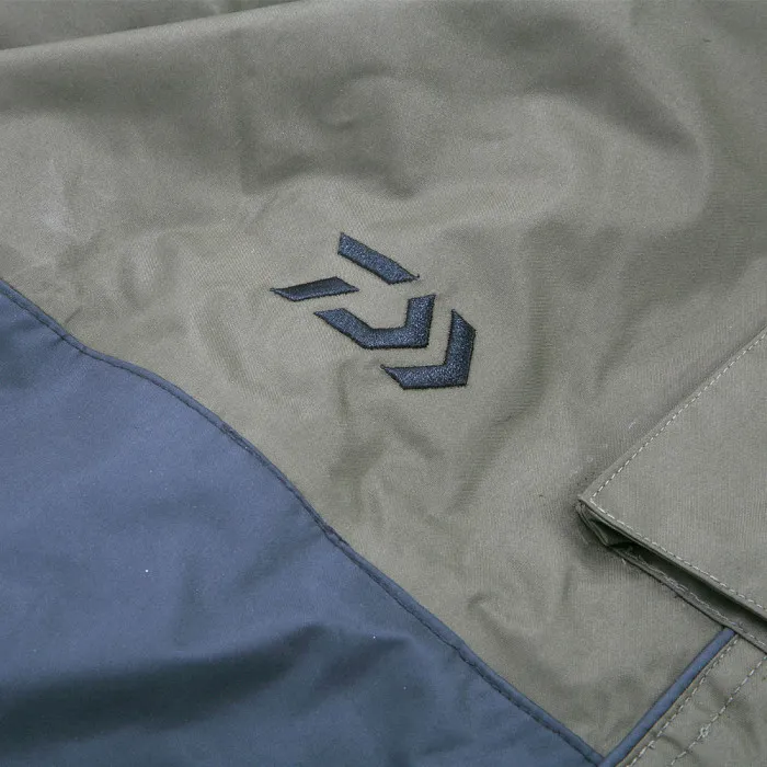 Daiwa Retex 2 Piece Fishing Suit