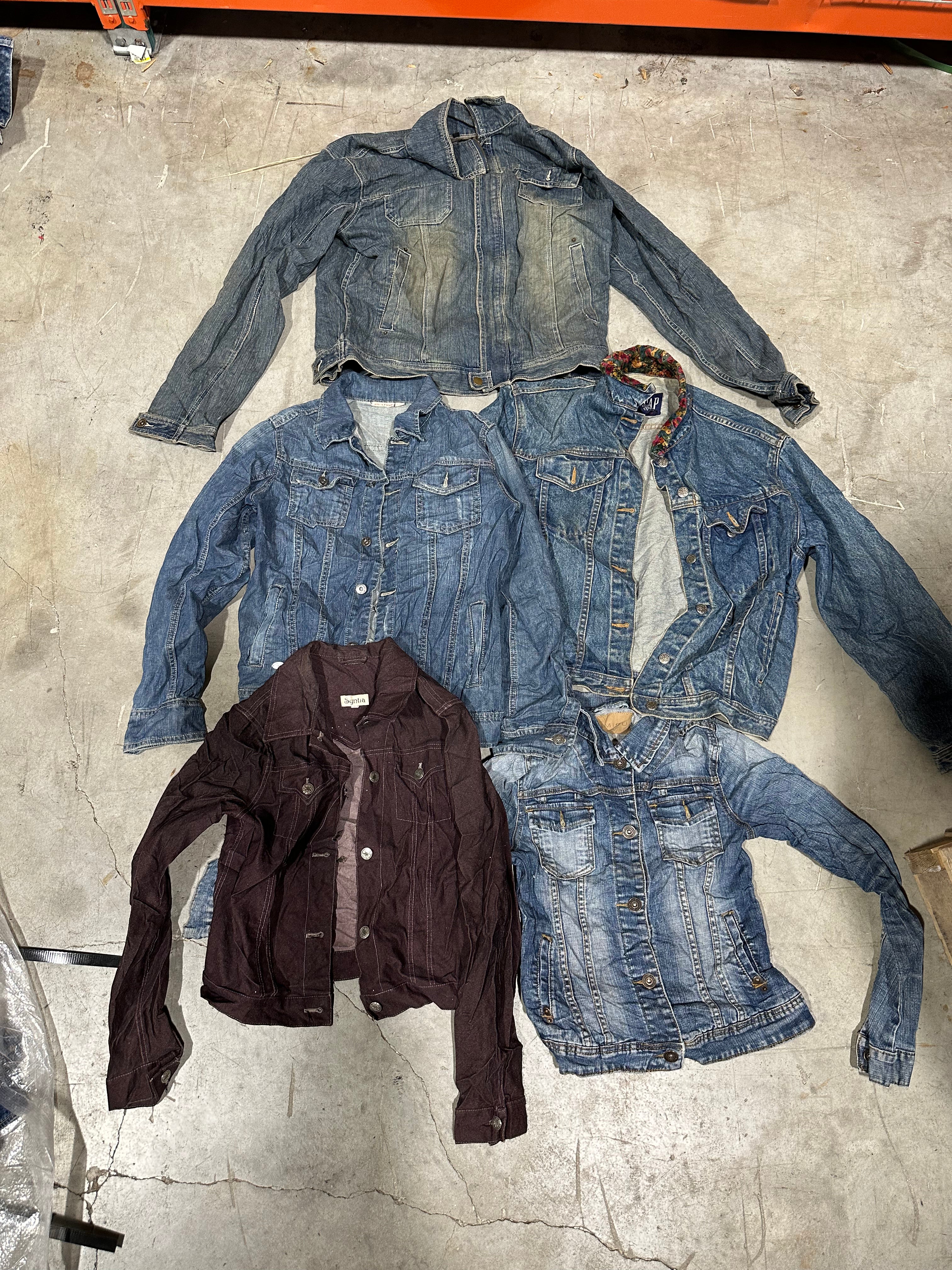 100LB Women's Denim Jackets Bale