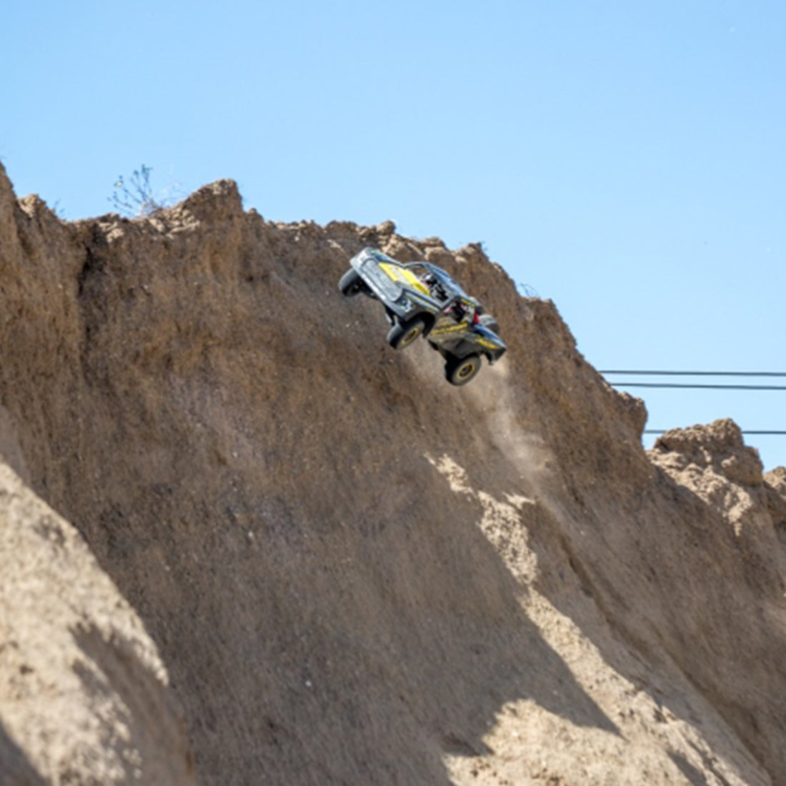 KING MOTOR KM-Challenger 1/6 4WD Brushless Electric Remote Control Short Course Car