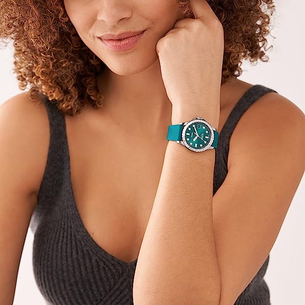 Women's Dive-Inspired Sports Watch