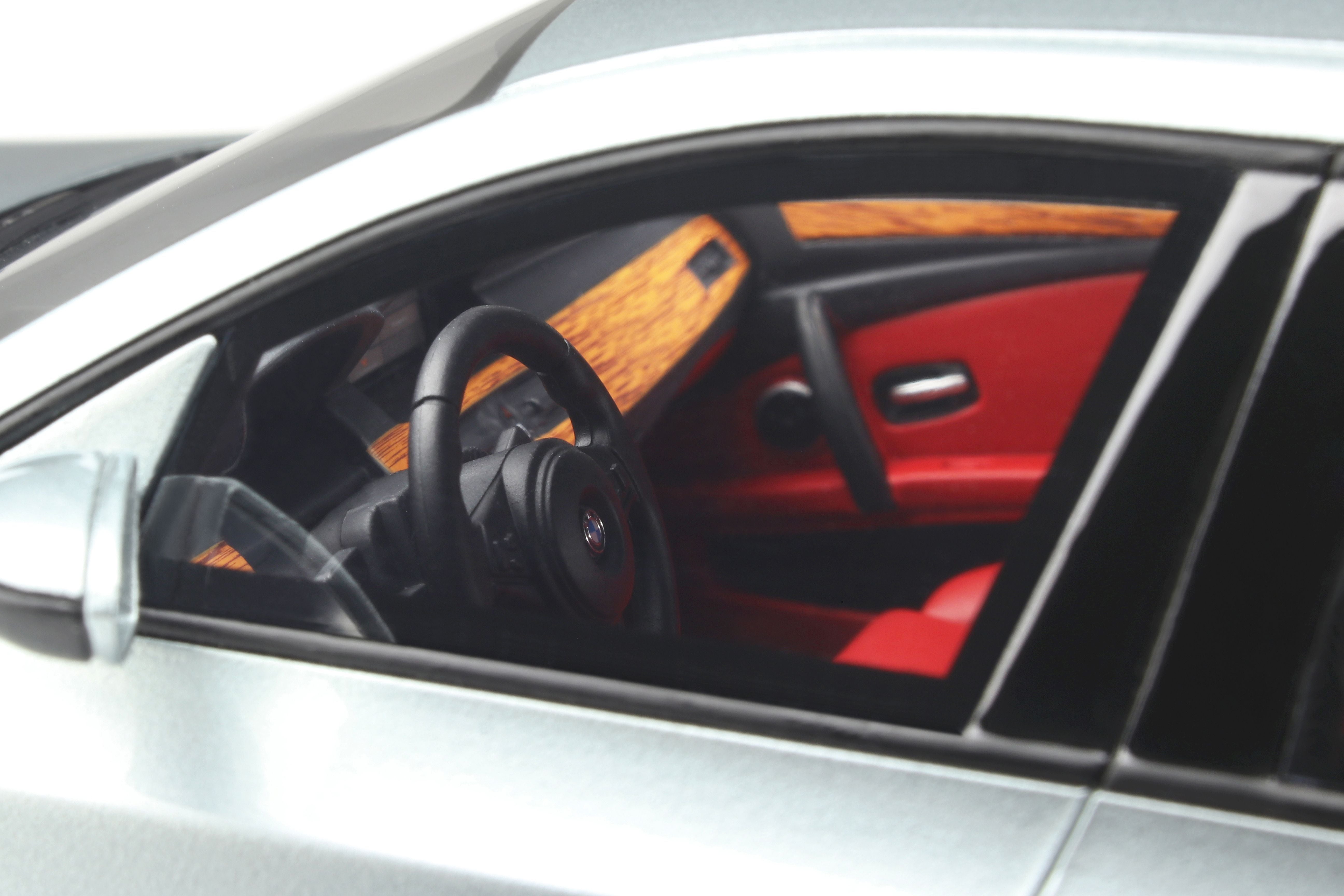 OTTO 1:18 BMW M5 E60 Phase 2 2008 Silver OT426