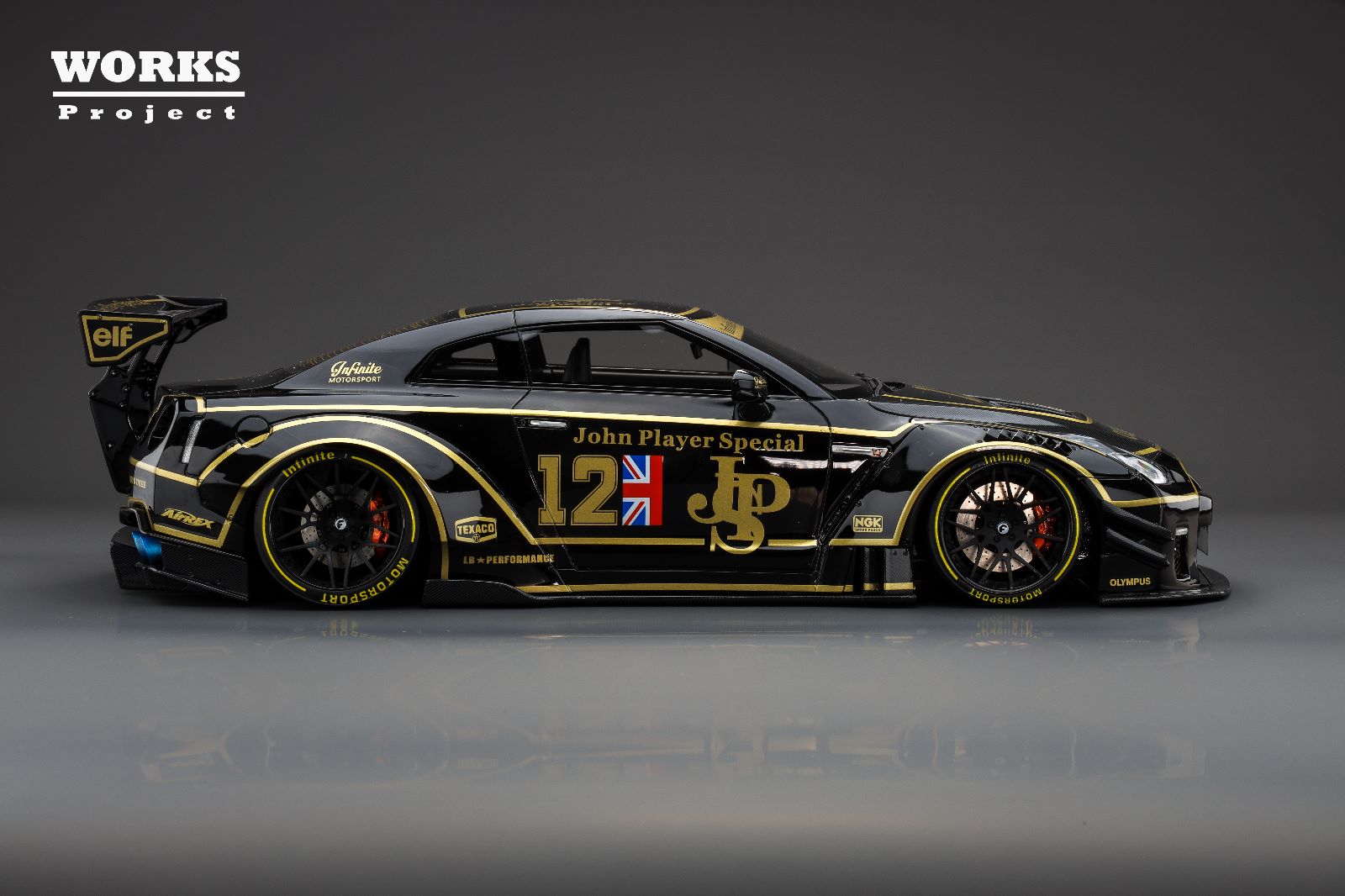 One Model 1:18 Nissan LB Silhouette WORKS GT R35GT-RR Type 2 in Black & Gold