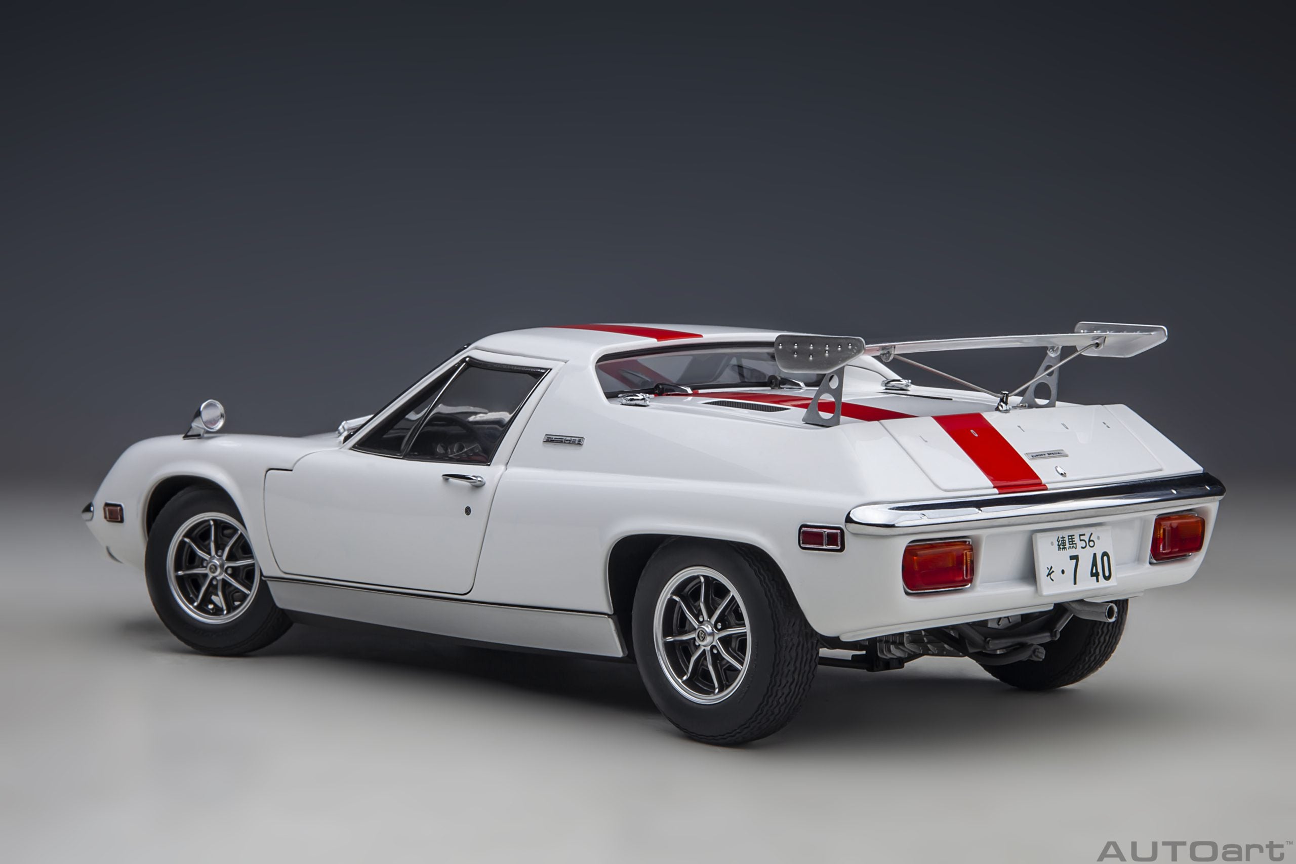 AUTOart 1:18 Lotus Europa Special “THE CIRCUIT WOLF” 75396
