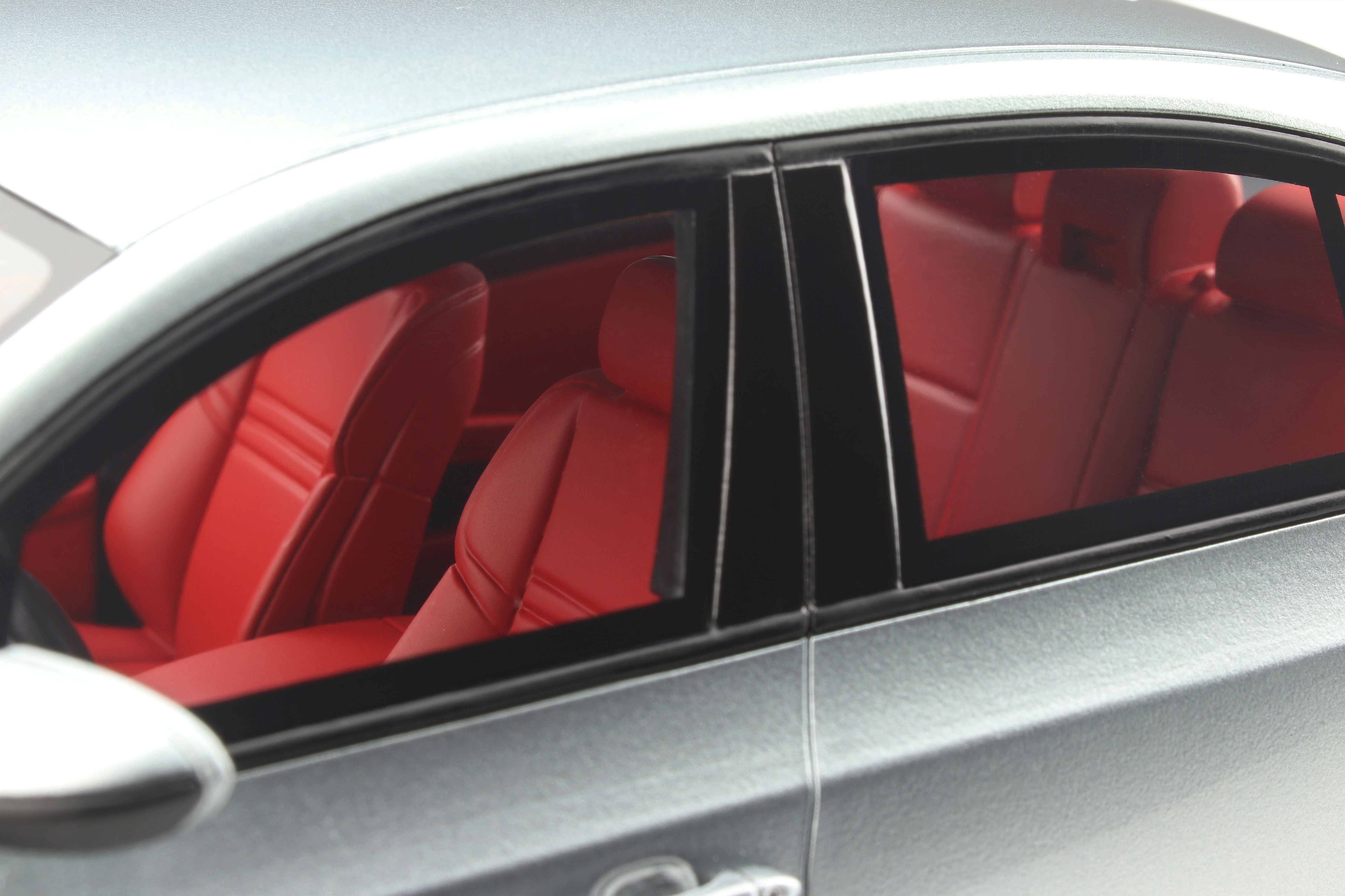 OTTO 1:18 BMW M5 E60 Phase 2 2008 Silver OT426