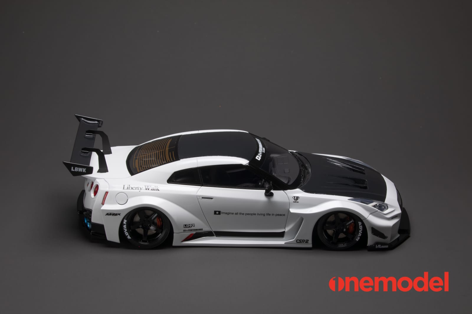 One Model 1:18 Nissan 35GT-RR LBWK Silhouette Works with Carbon Bonnet